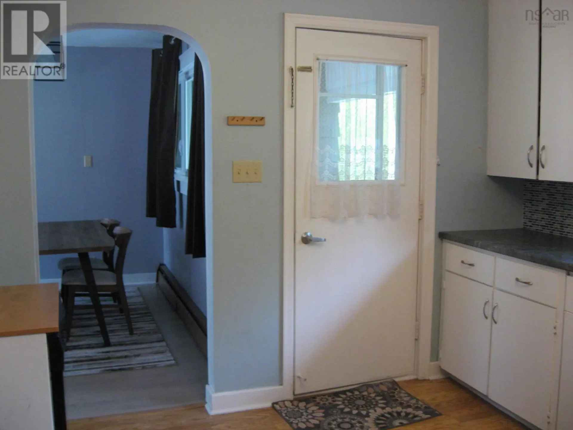 85 School Street - Image 4