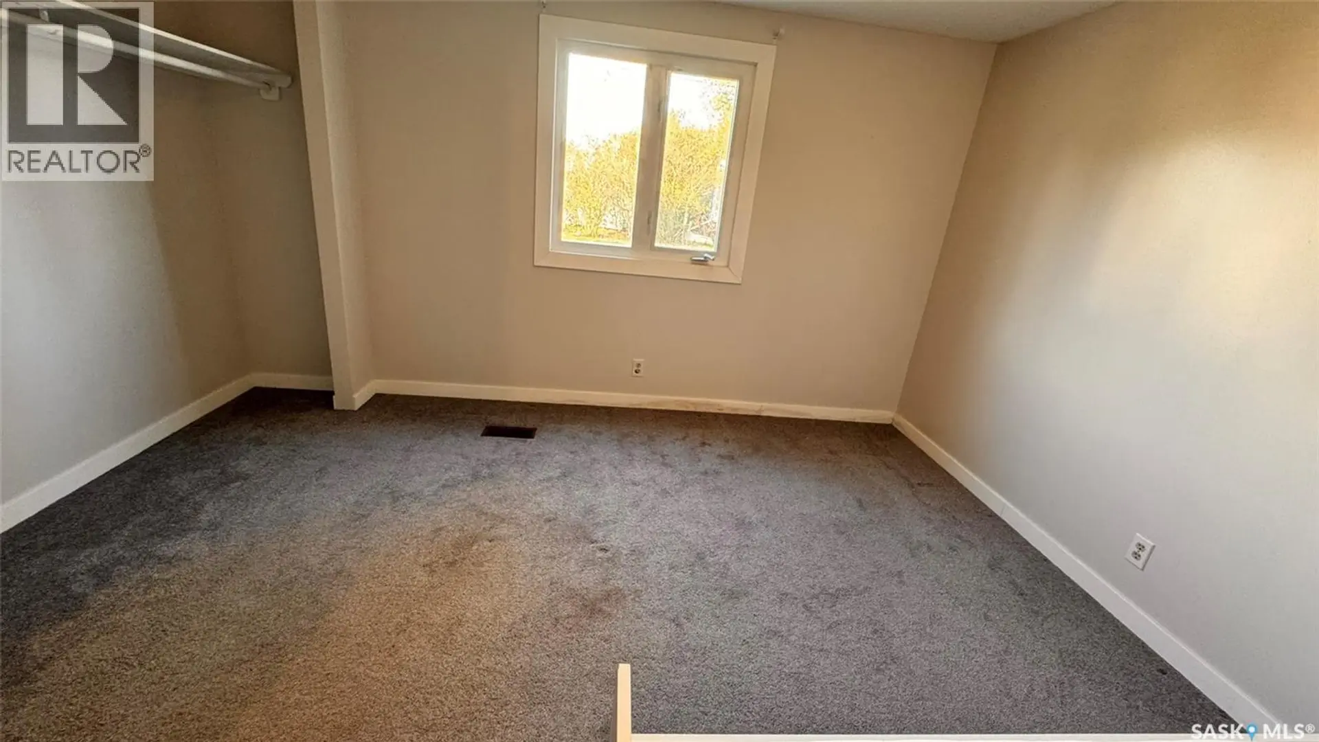 337 Hawkes STREET - Image 15