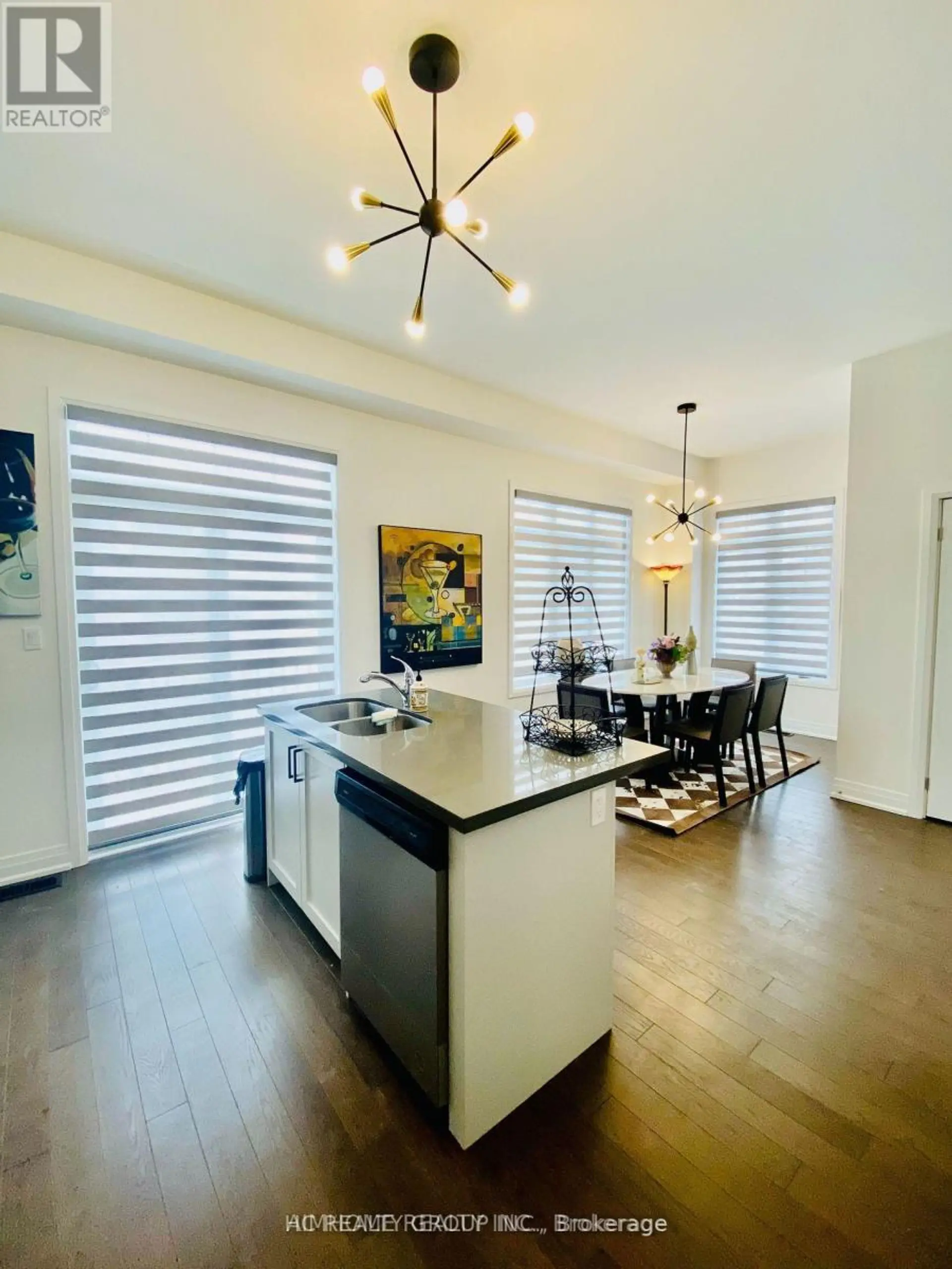 2130 ROYAL GALA CIRCLE - Image 4