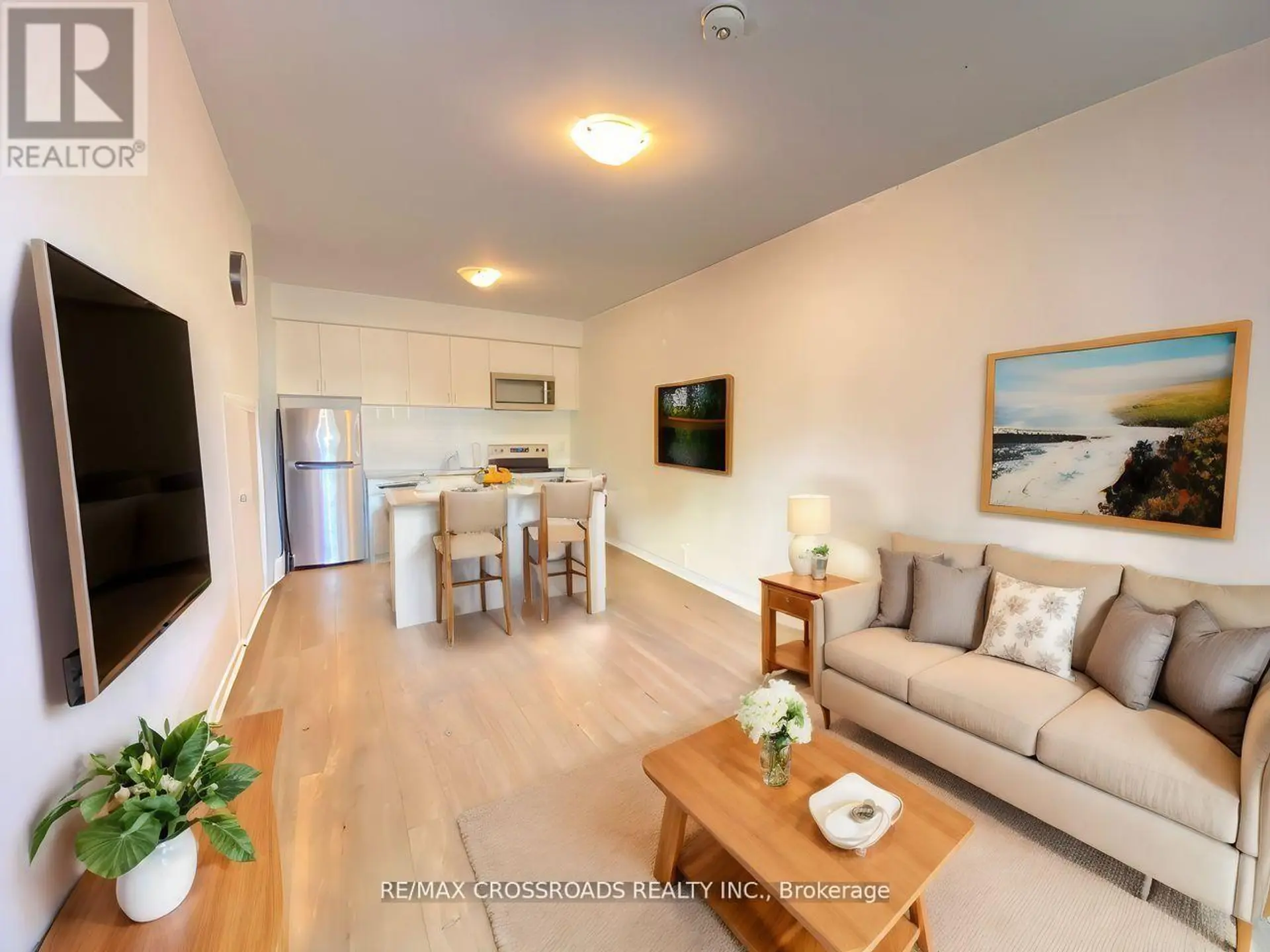 #5 1720 SIMCOE STREET N - Image 3