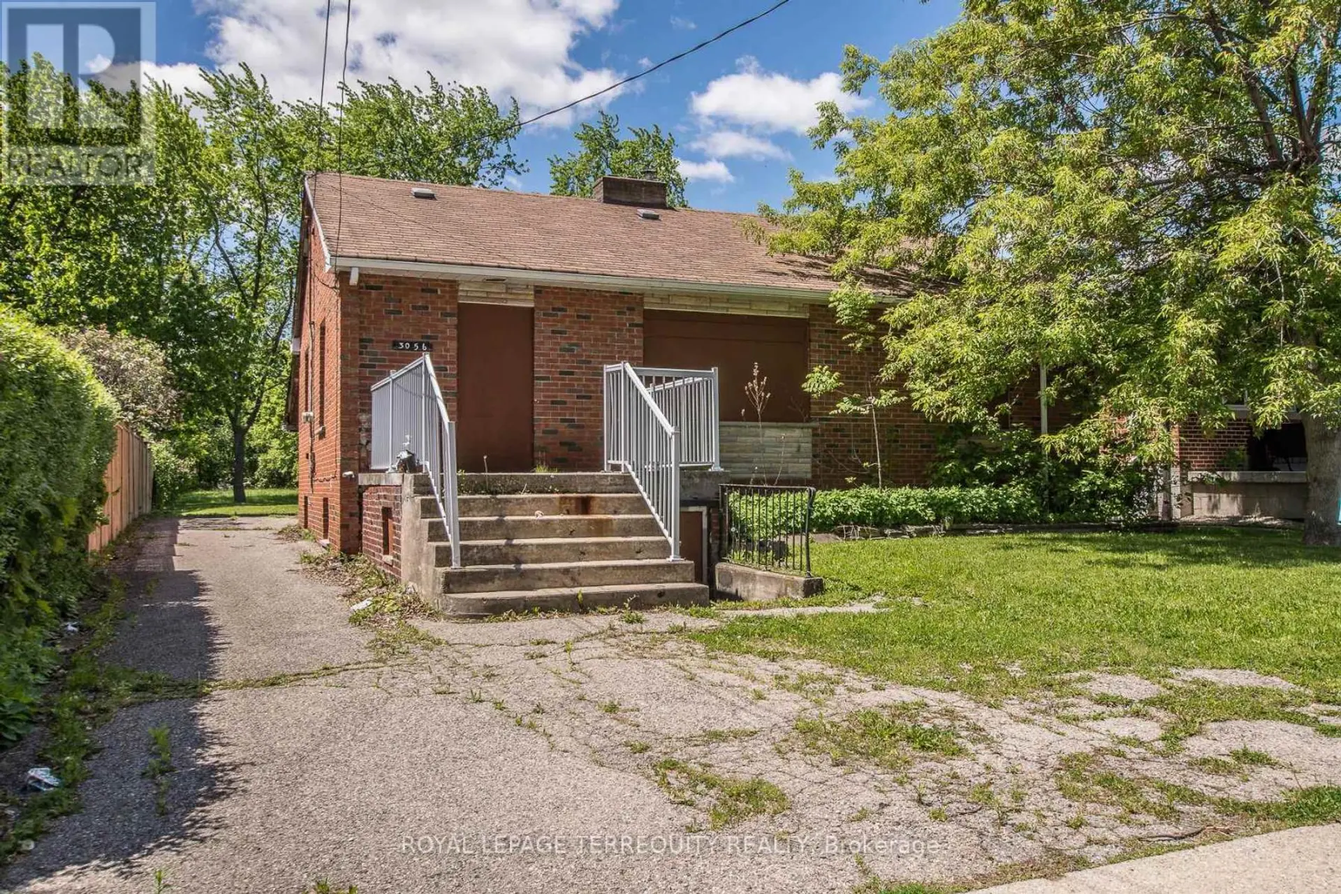 3056 PARKERHILL ROAD - Image 1