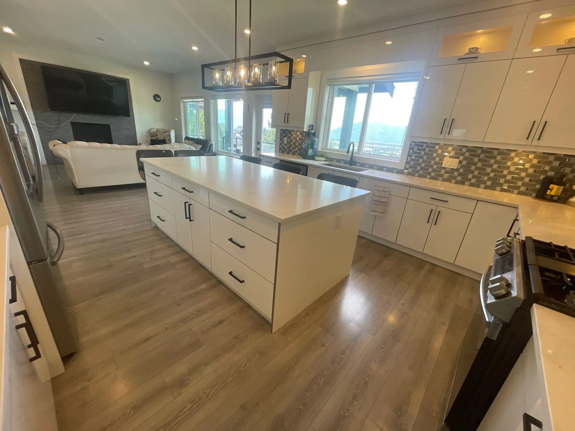 8220 Nixon Road - Image 7