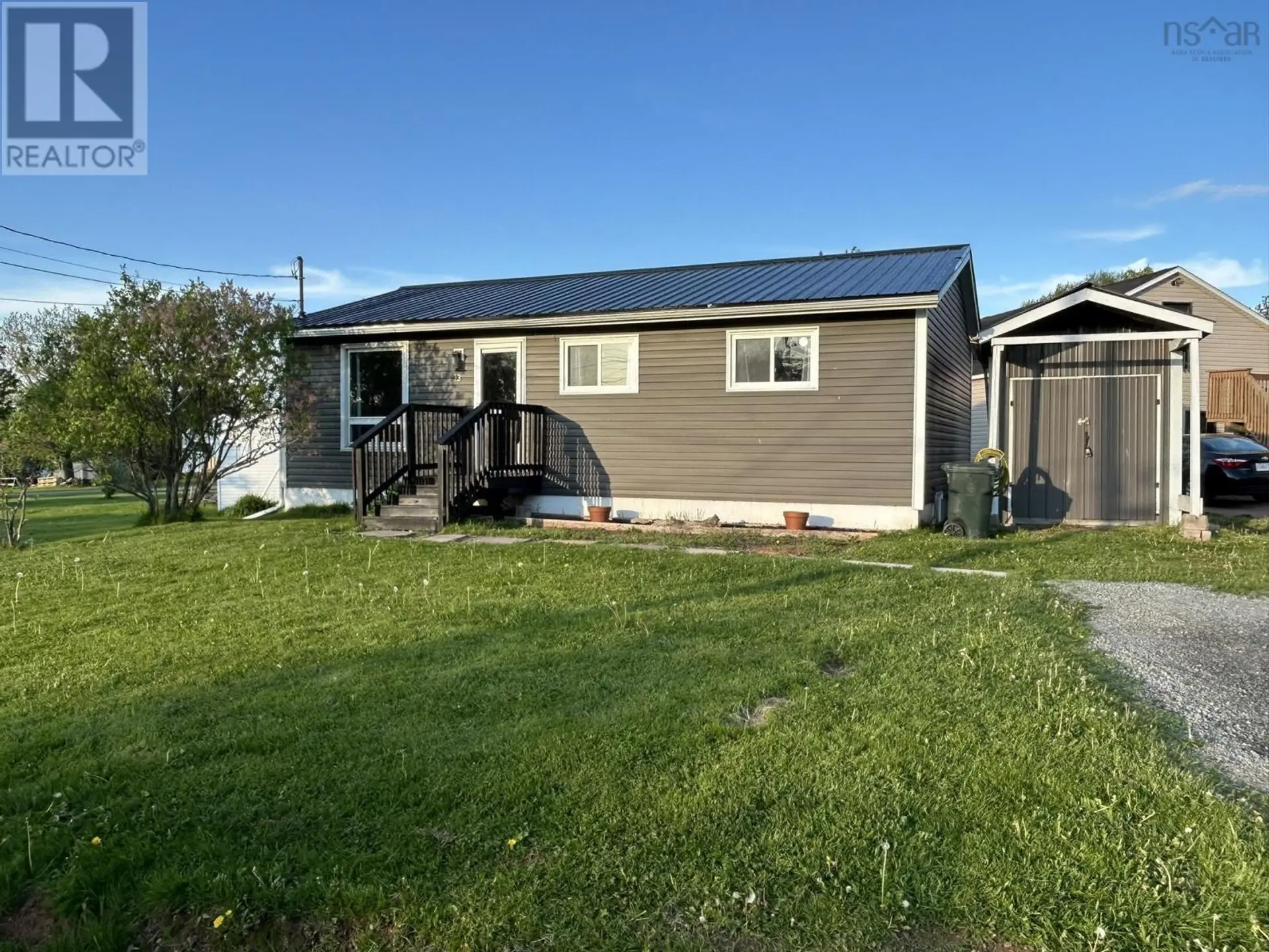 Property at 23 SNOWDEN Avenue, Amherst, NS