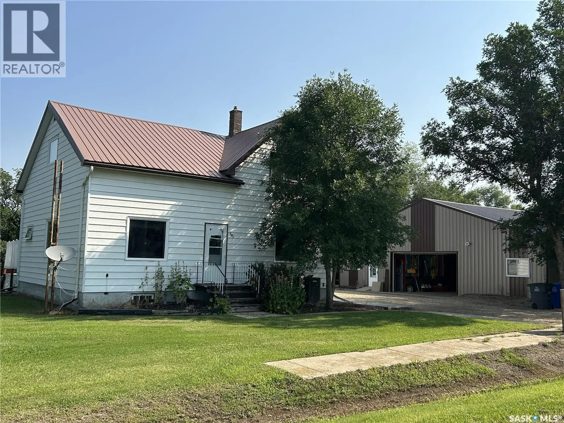 Property at 301 Tavistock AVENUE, Torquay, SK