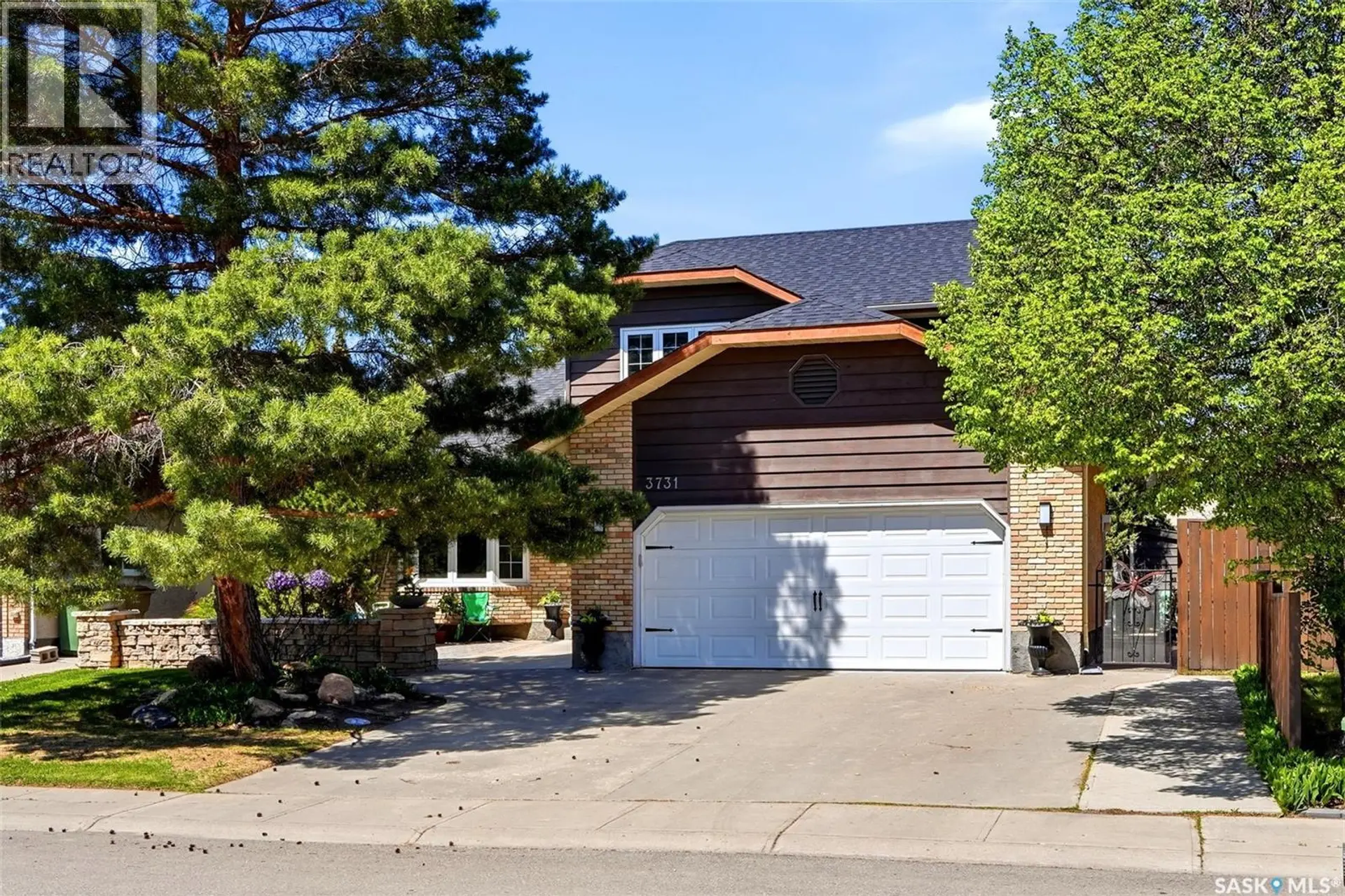 Property at 3731 Selinger CRESCENT, Regina, SK