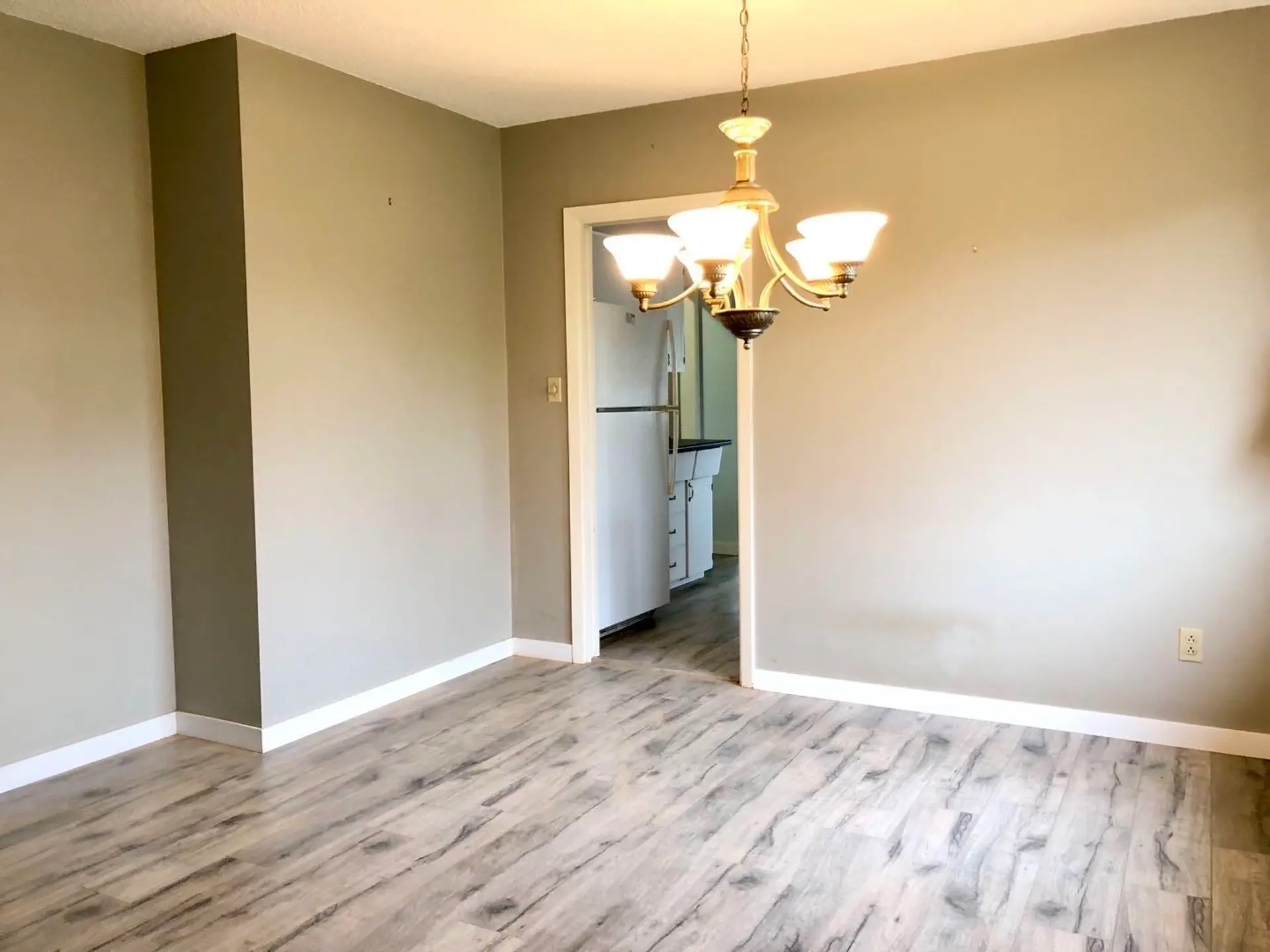 3062 Wellington Street - Image 4