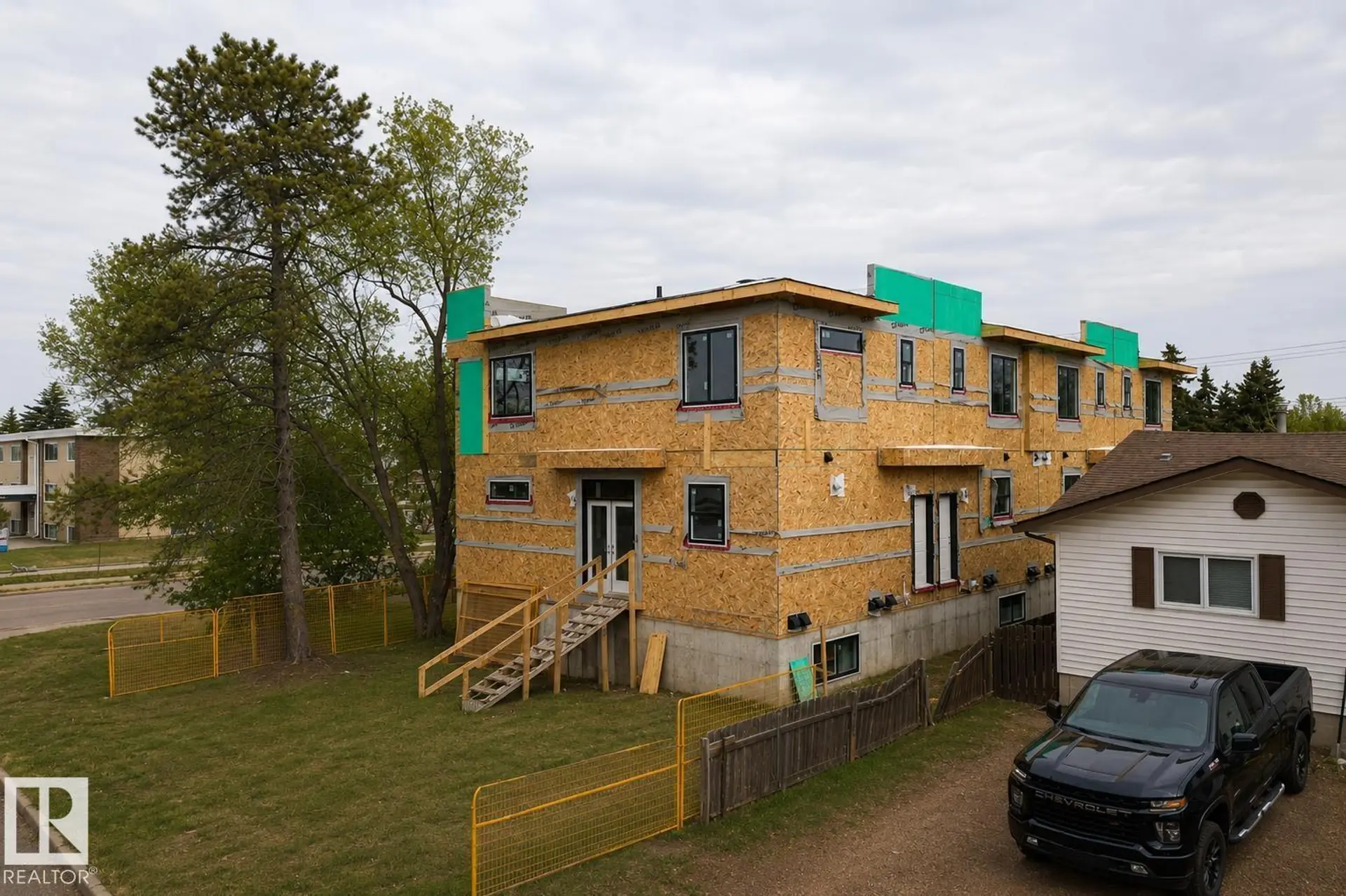 9945 154 ST NW - Image 2