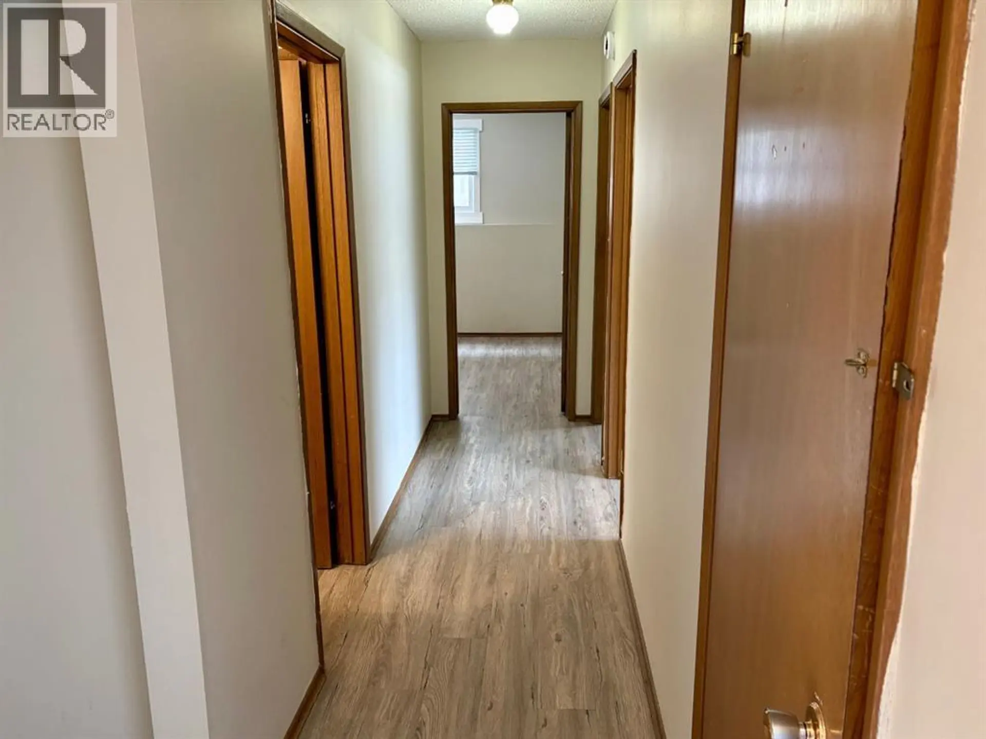 4828 Varsity Drive NW - Image 12