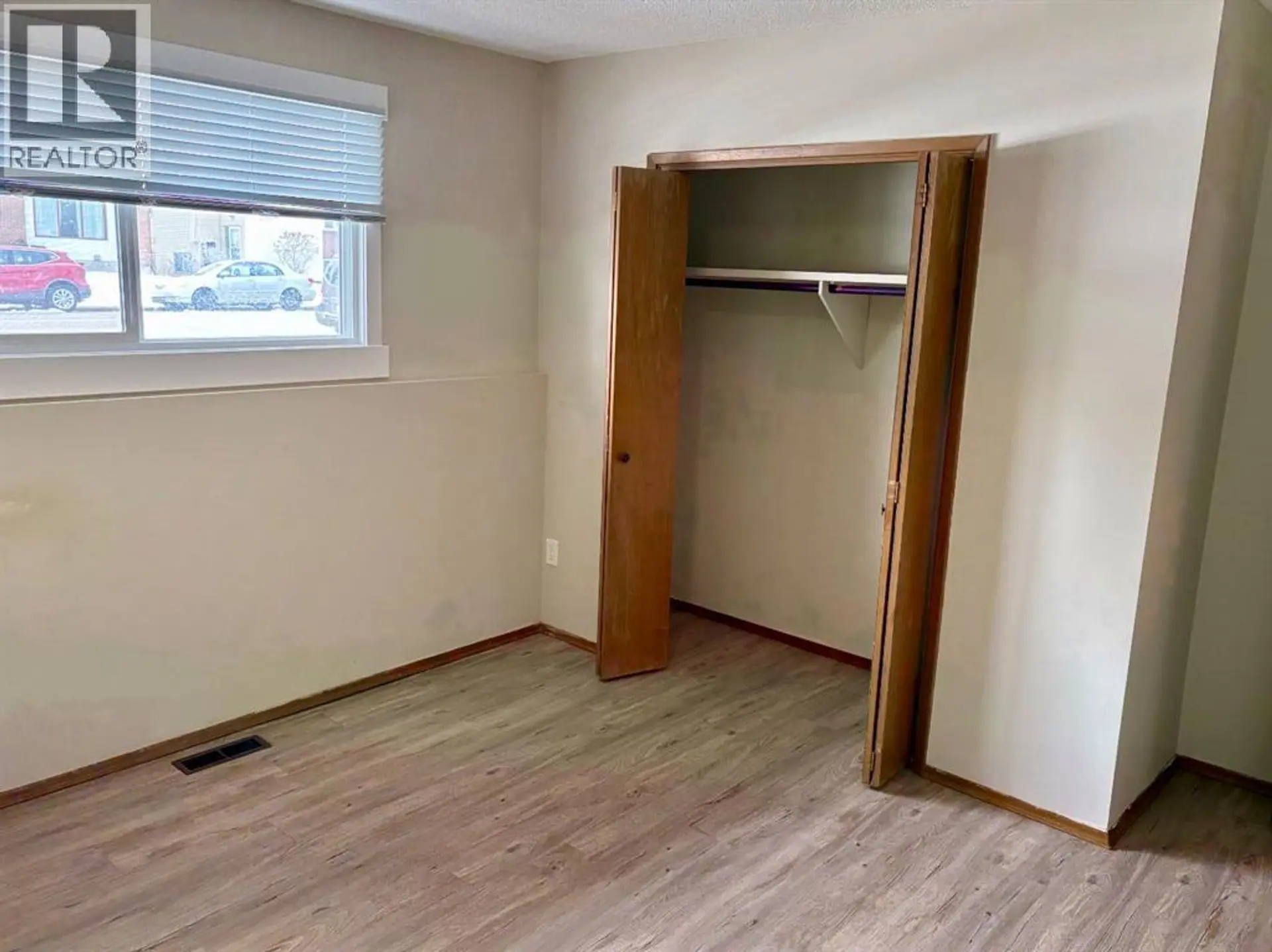 4828 Varsity Drive NW - Image 14