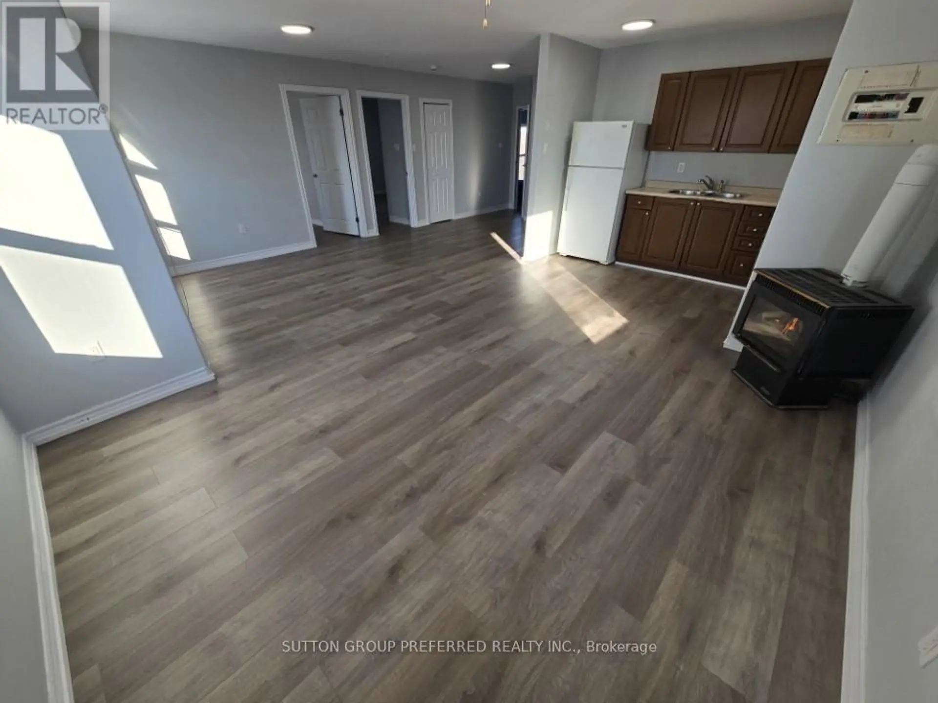 453 BATHURST STREET - Image 3