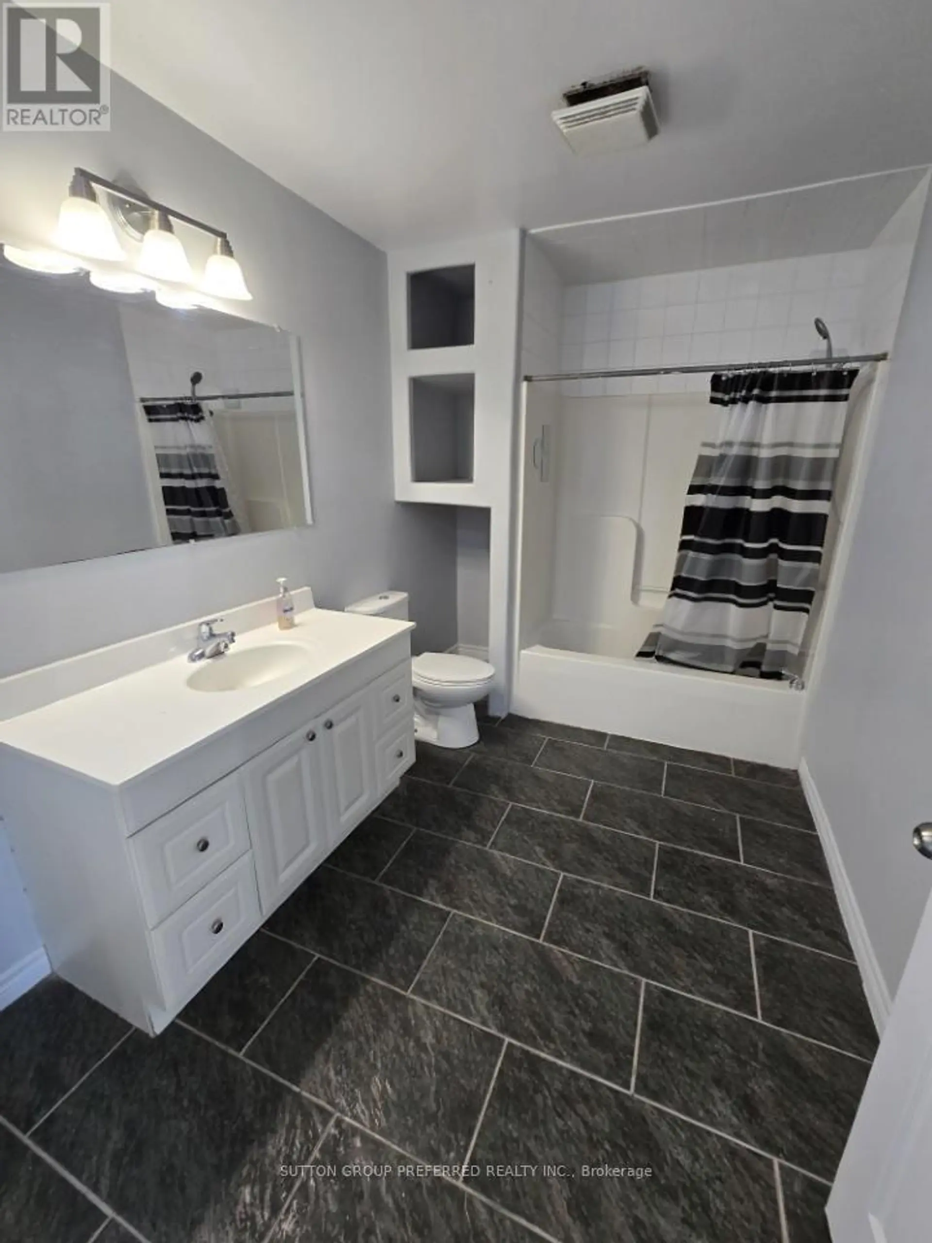 453 BATHURST STREET - Image 5