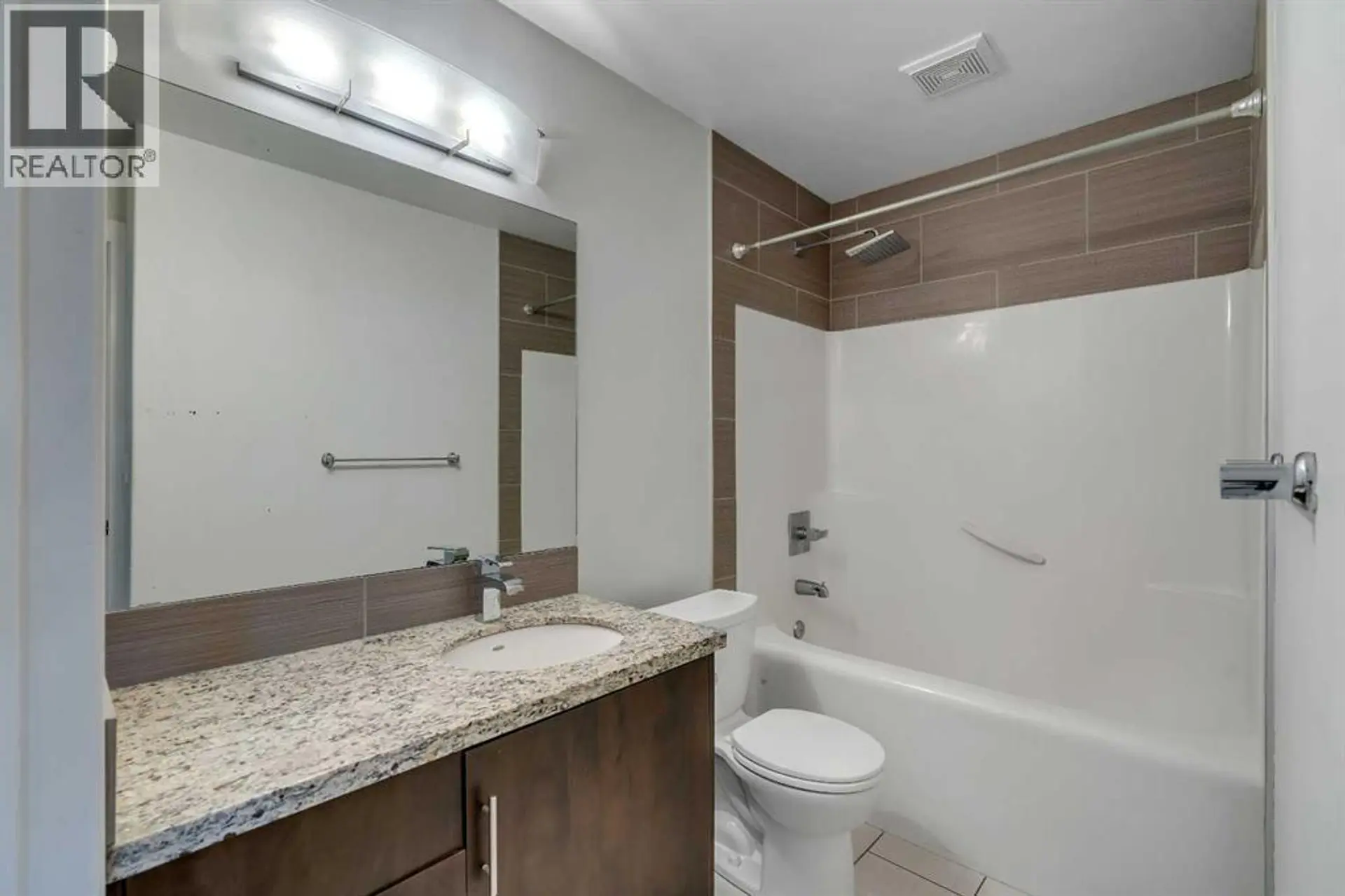 #105 320 12 Avenue NE - Image 12