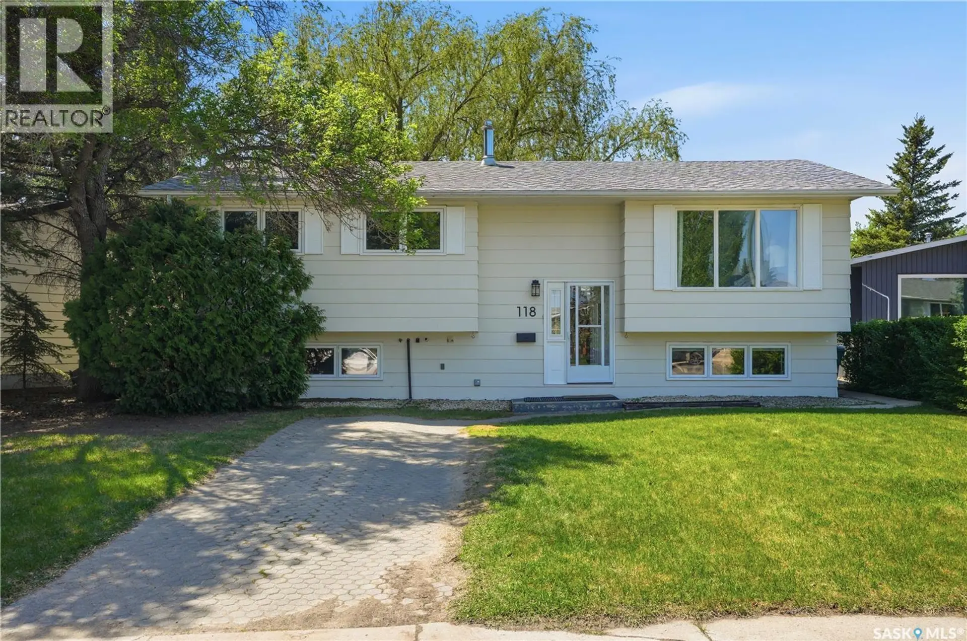 Property at 118 Laurentian DRIVE, Saskatoon, SK