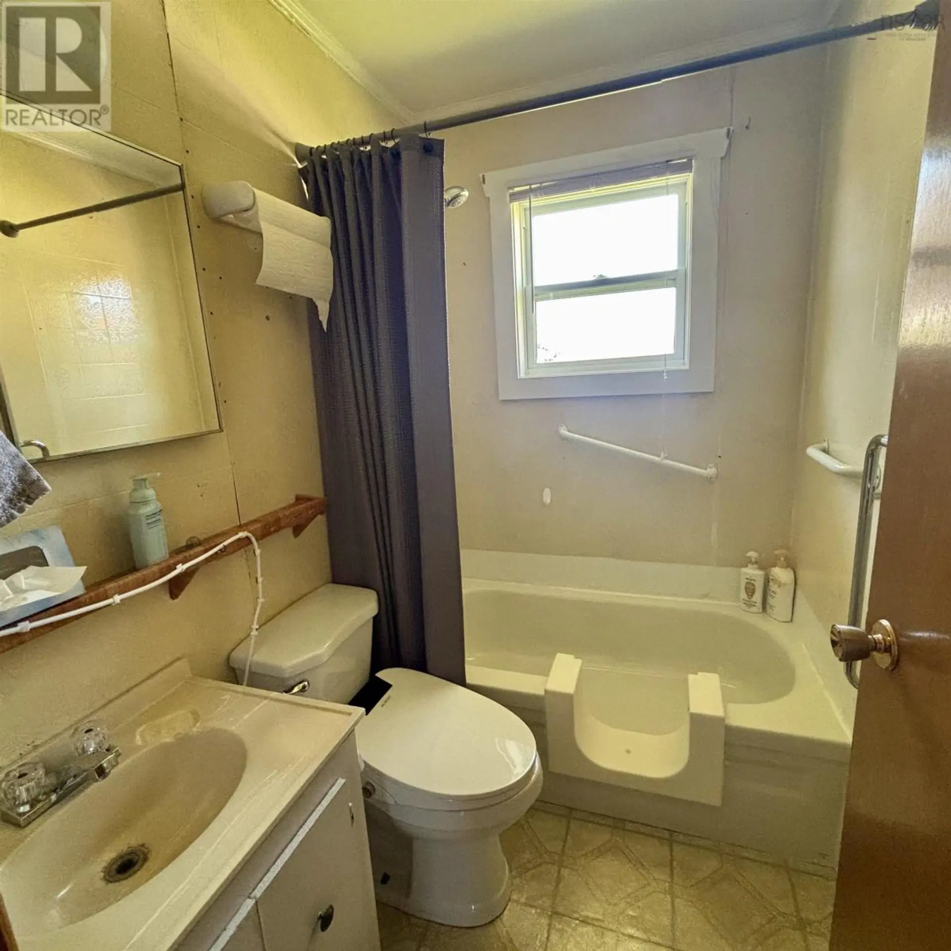 777 Forsyth Street - Image 12