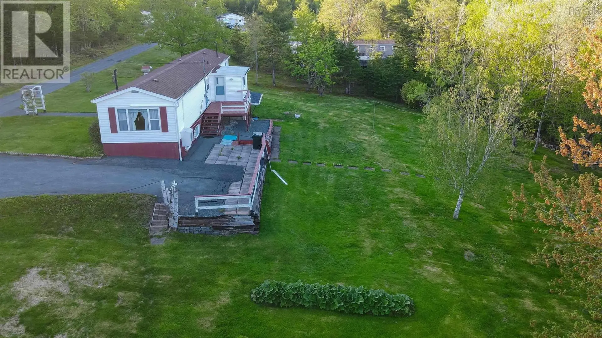 209 South Uniacke Road - Image 5