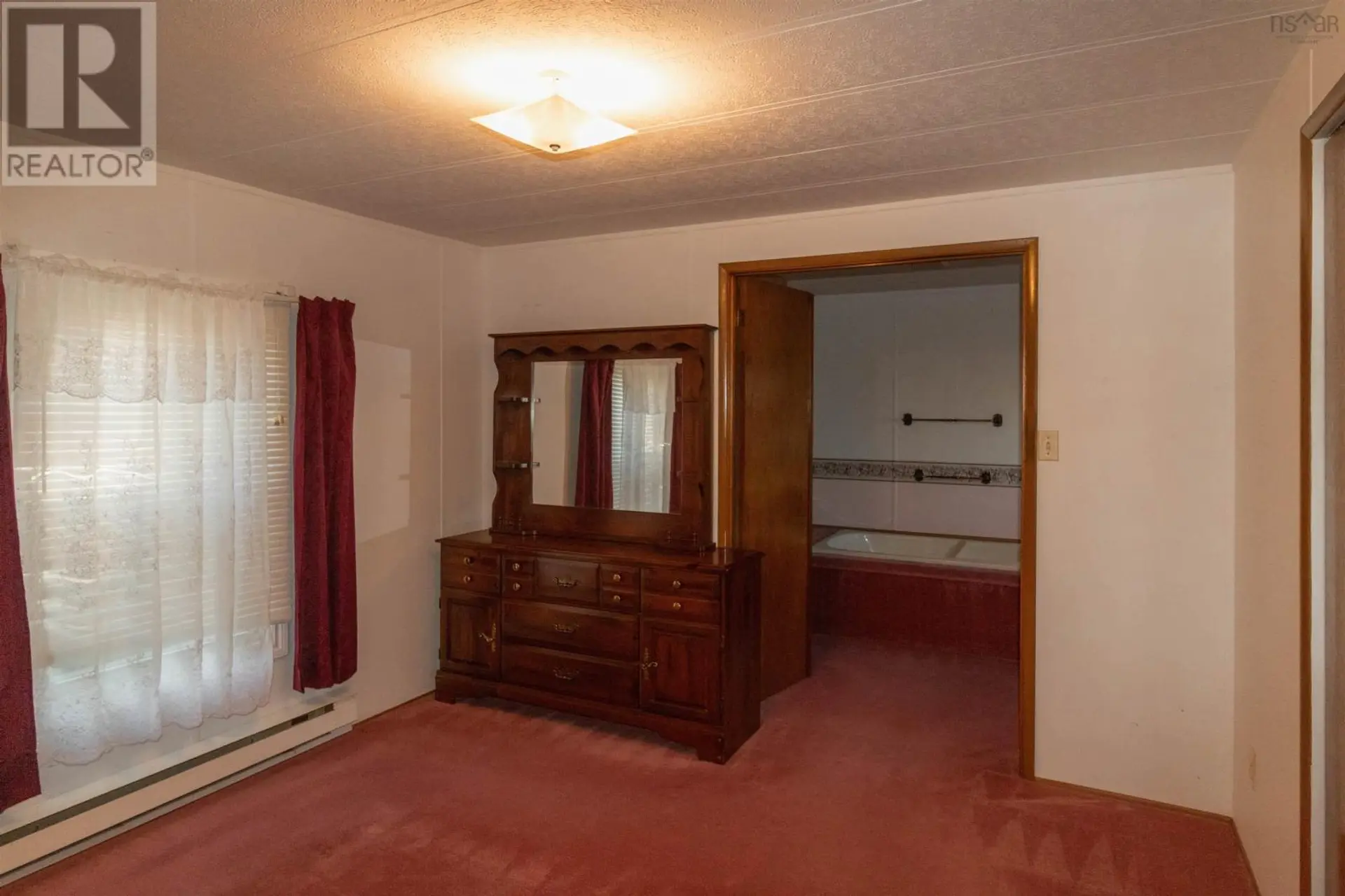 209 South Uniacke Road - Image 13