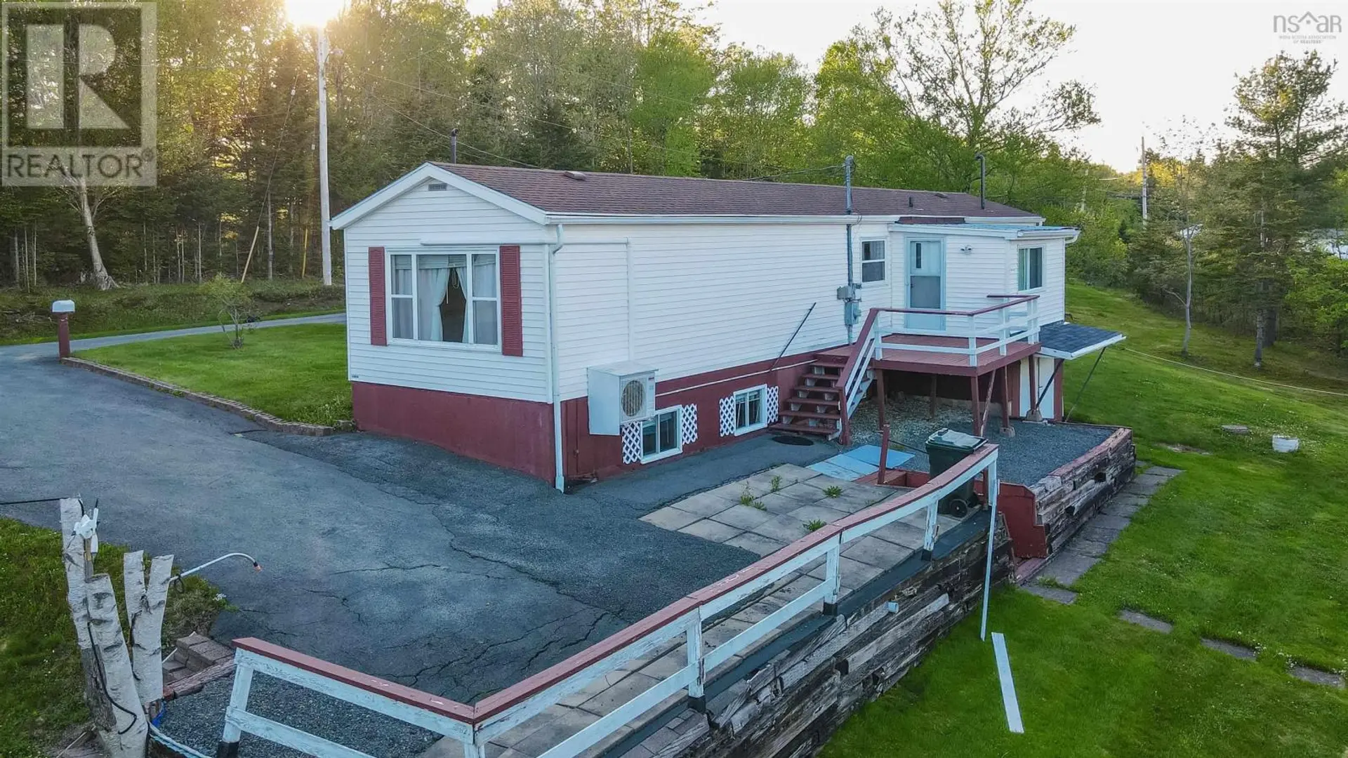 209 South Uniacke Road - Image 6