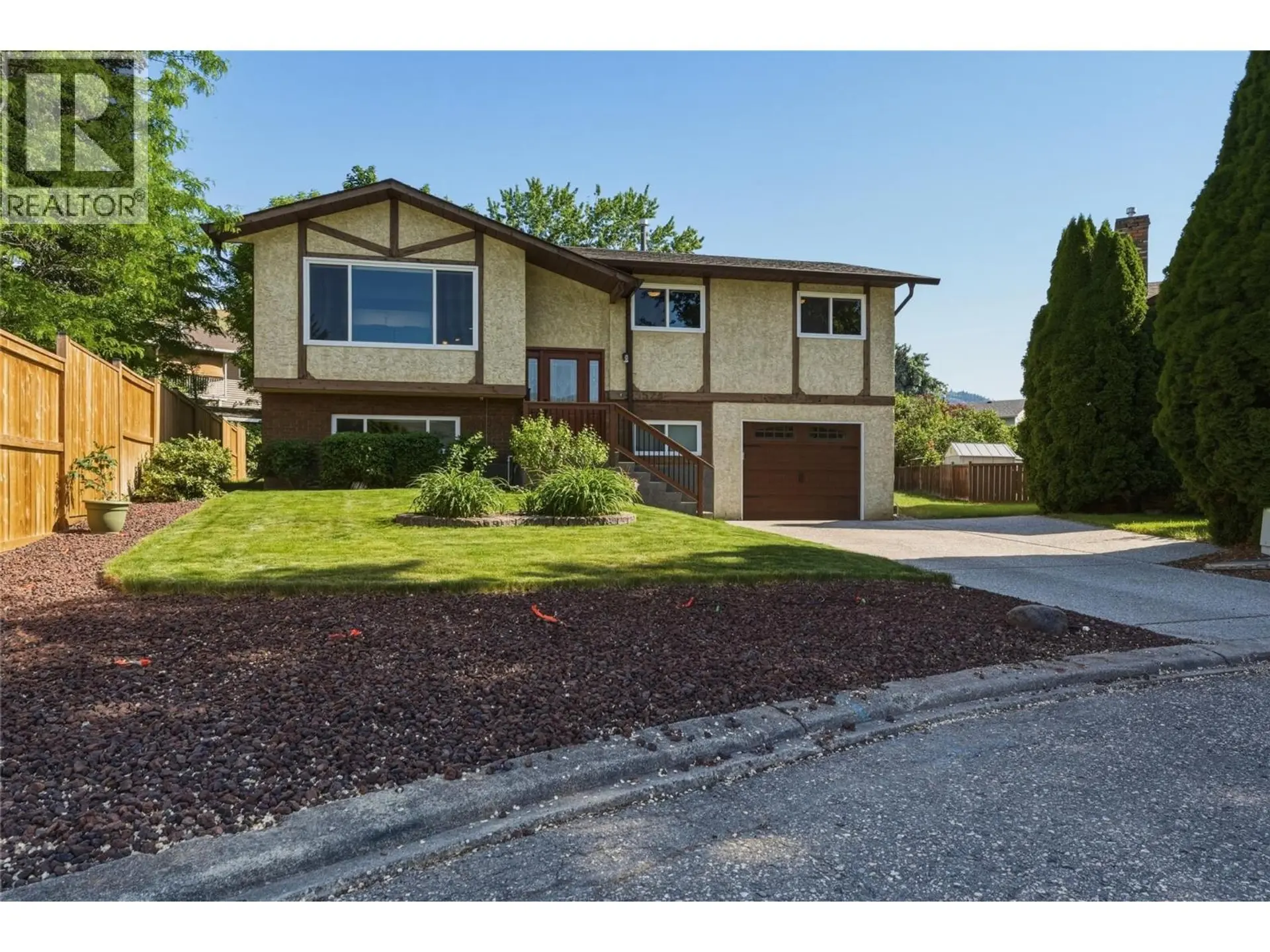 Property at 5524 South Vernon Place, Vernon, BC