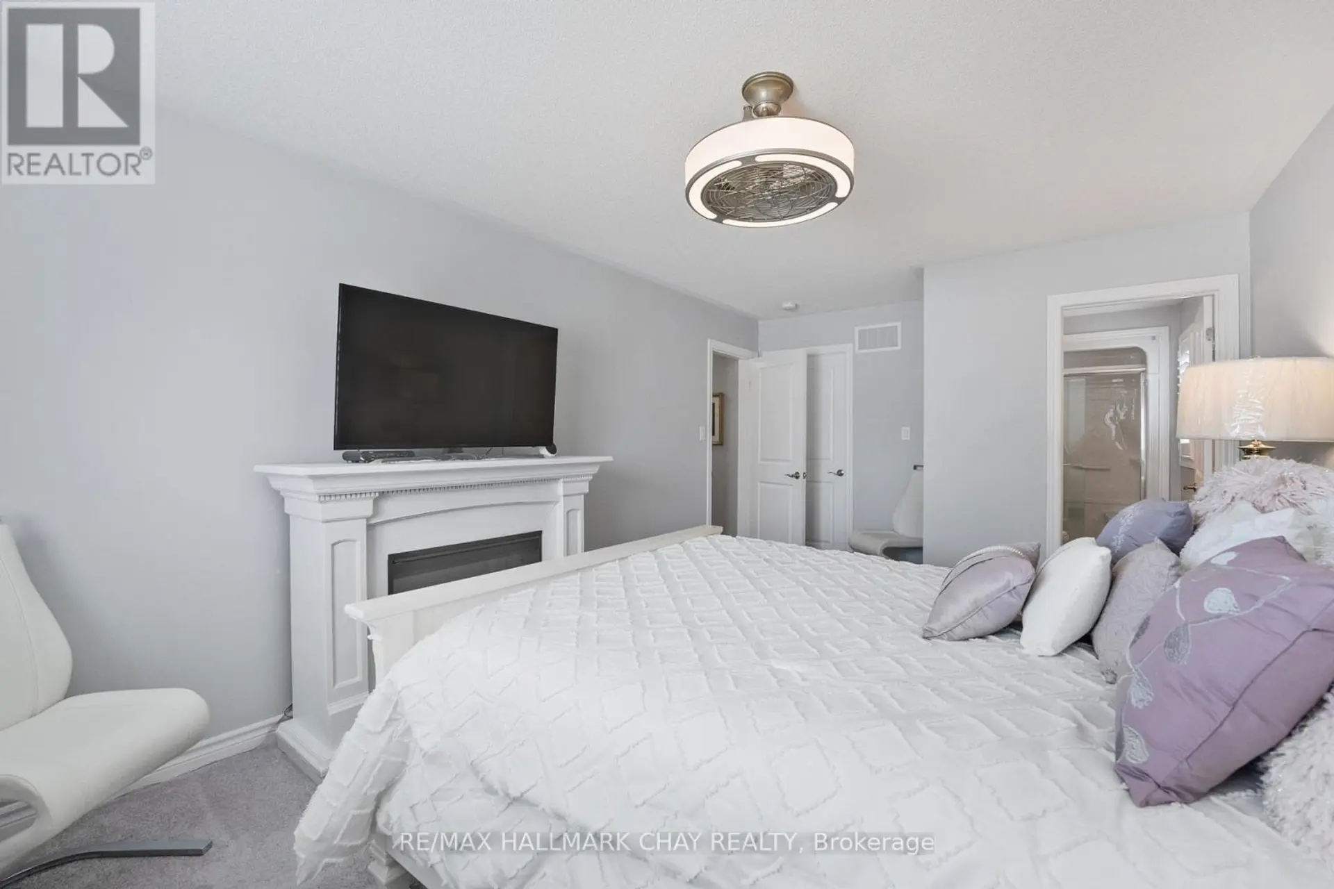 17 SOPHIE LANE S - Image 12
