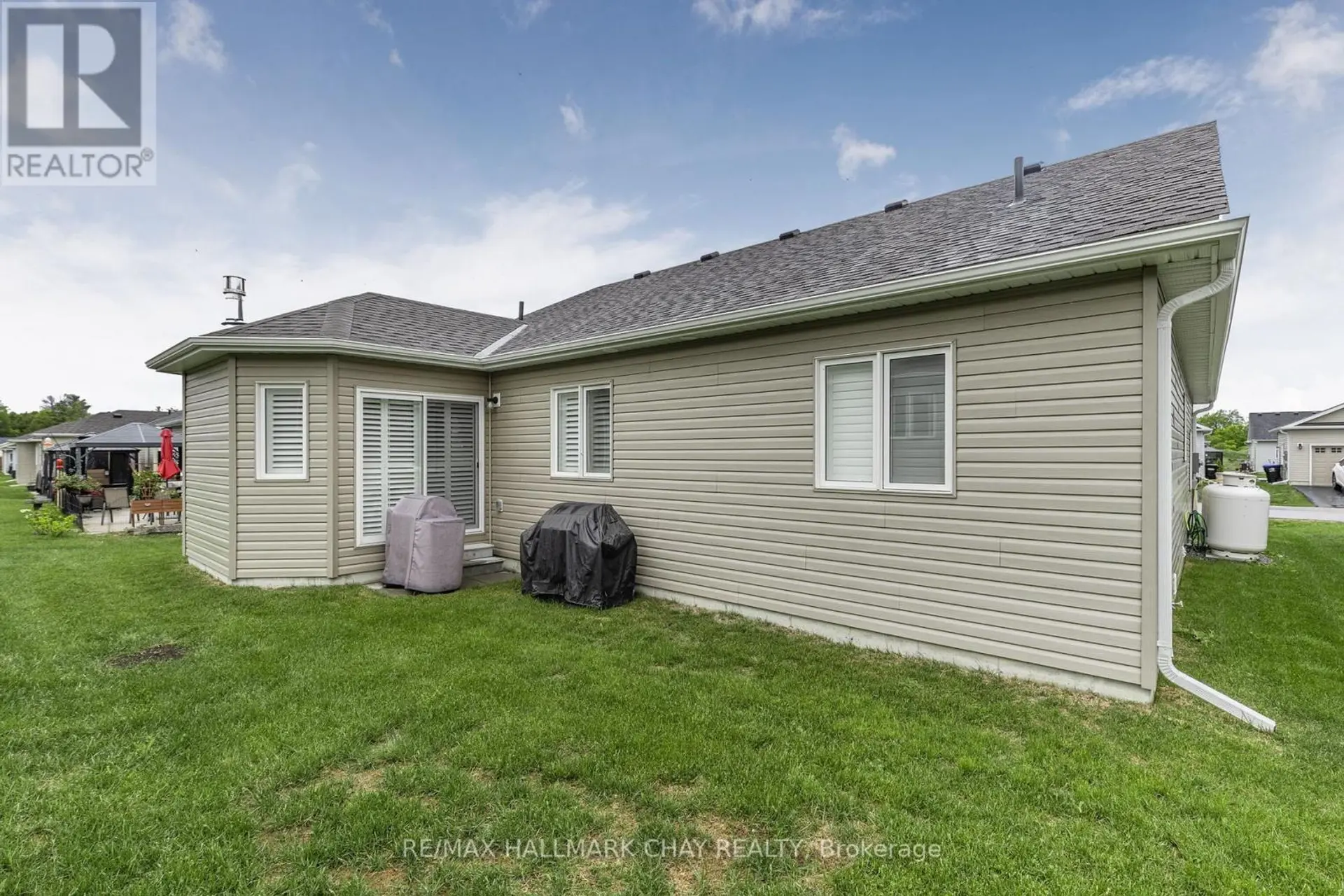 17 SOPHIE LANE S - Image 18