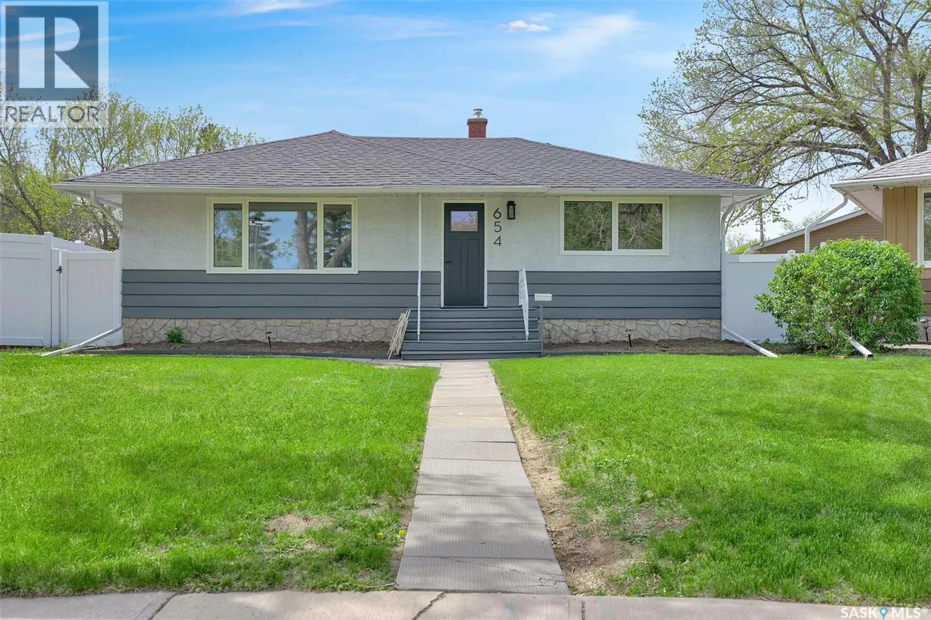 Property at 654 Aberdeen CRESCENT, Regina, SK