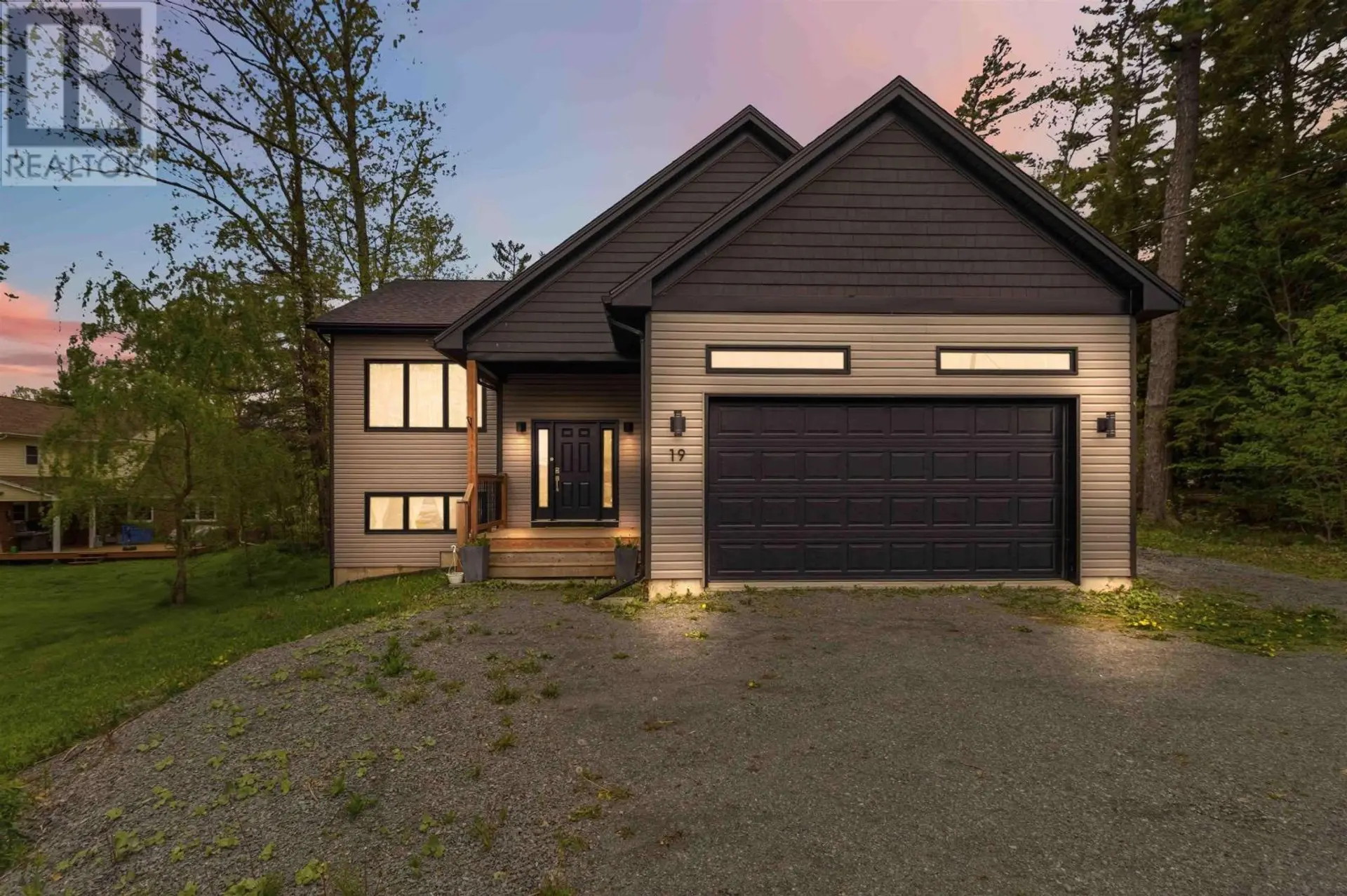 Property at 19 PINE HILL Drive, Elmsdale, NS