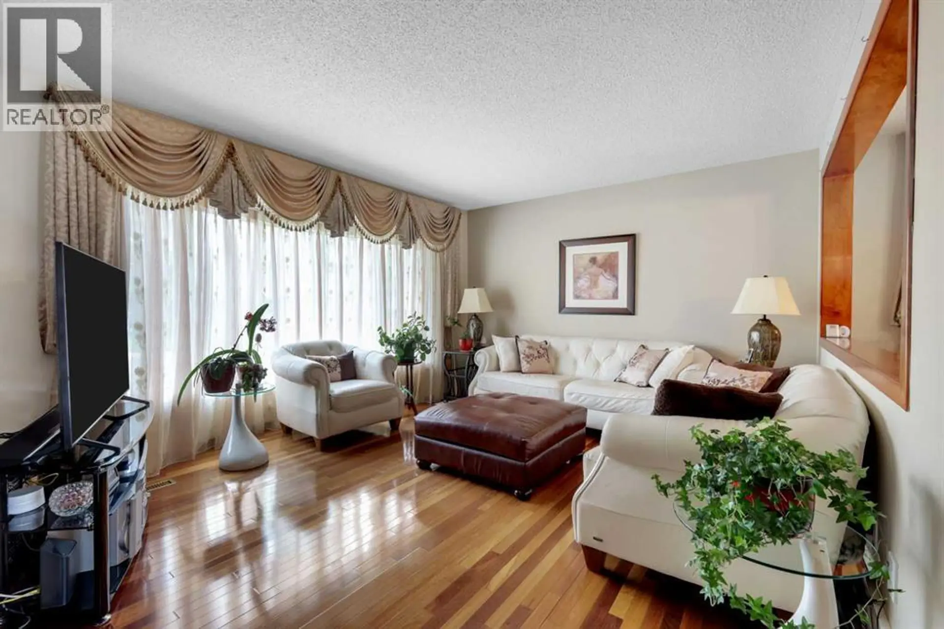 1296 Berkley Drive NW - Image 12