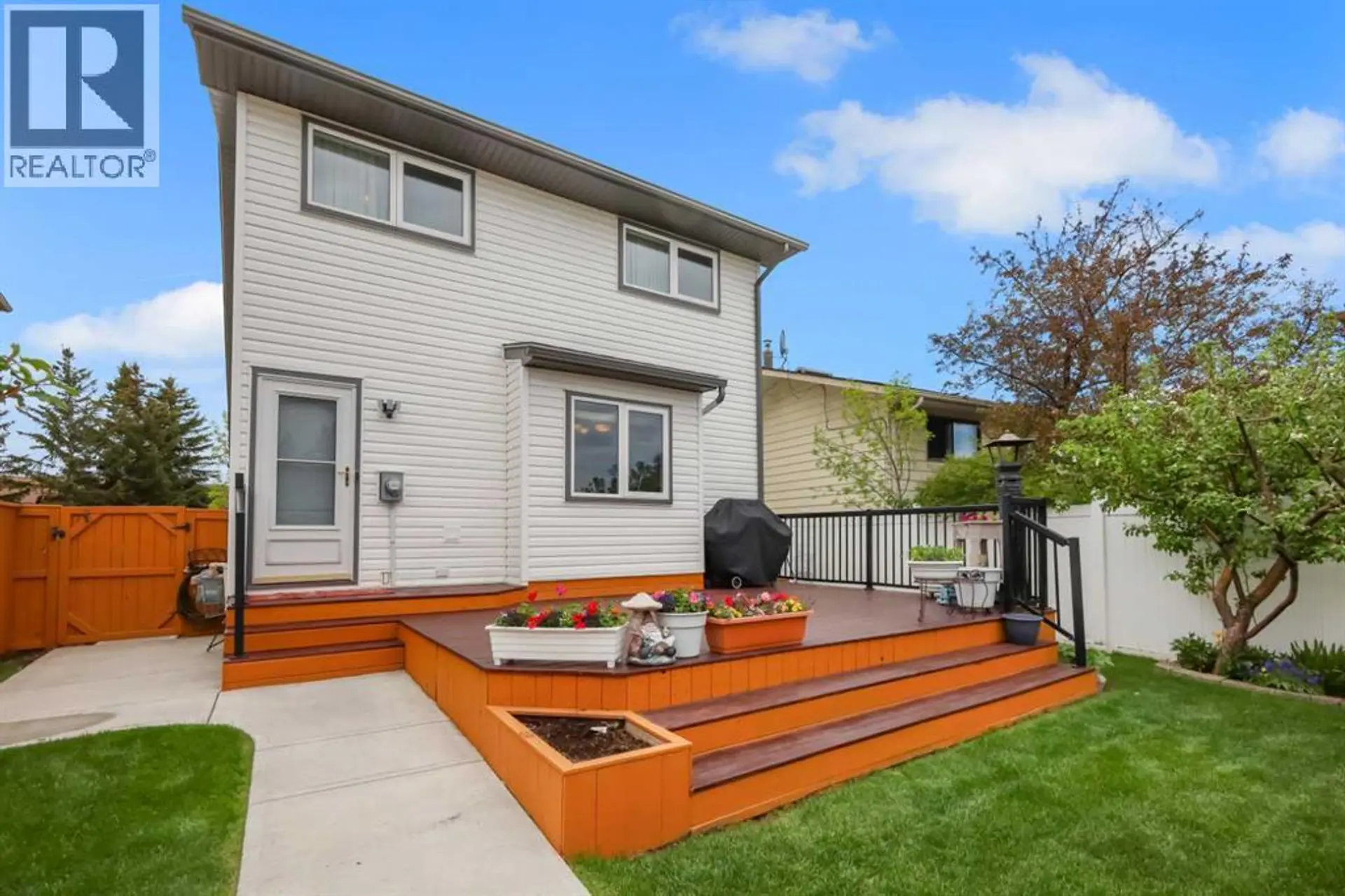 1296 Berkley Drive NW - Image 17