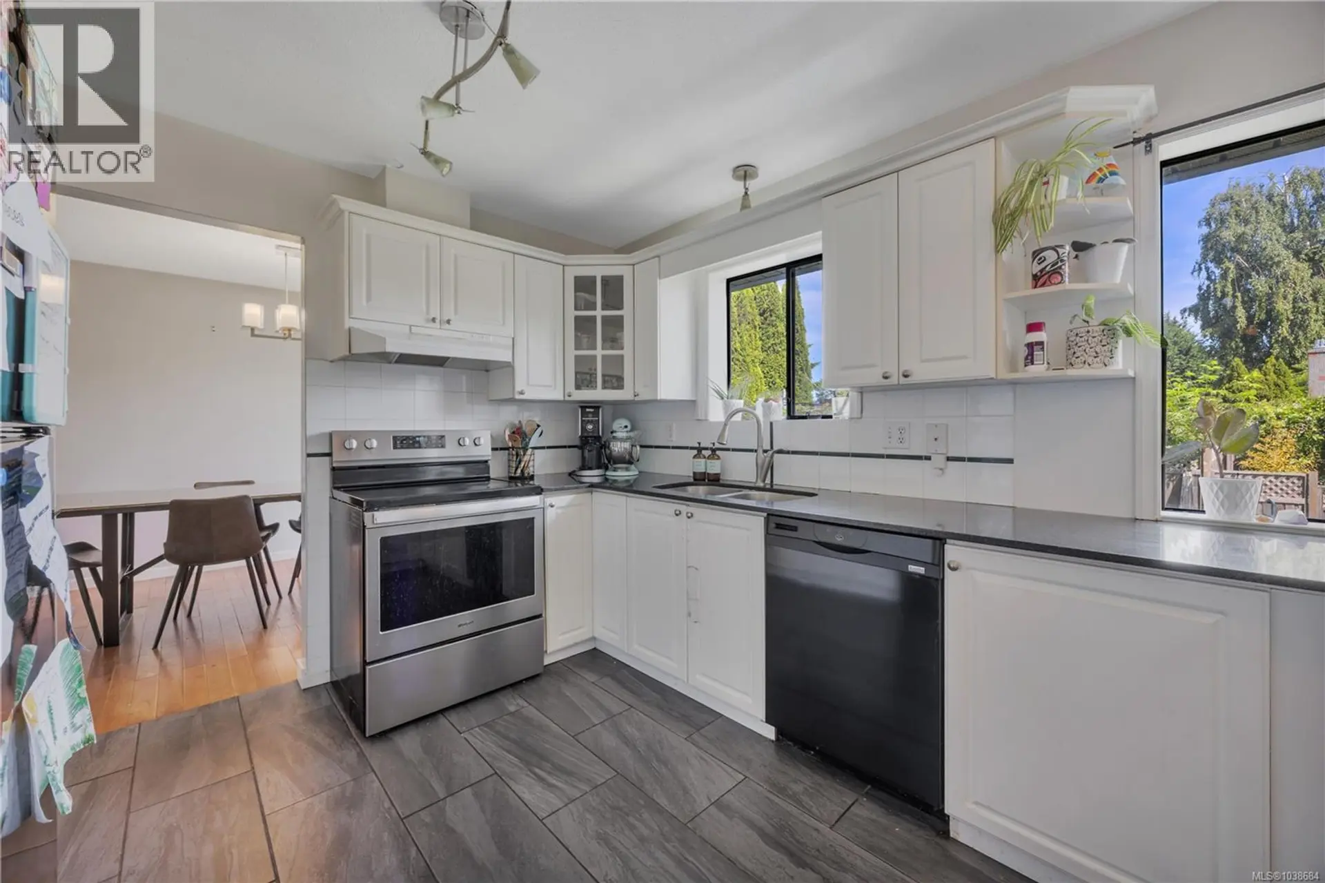 1591 Sharon Pl - Image 7