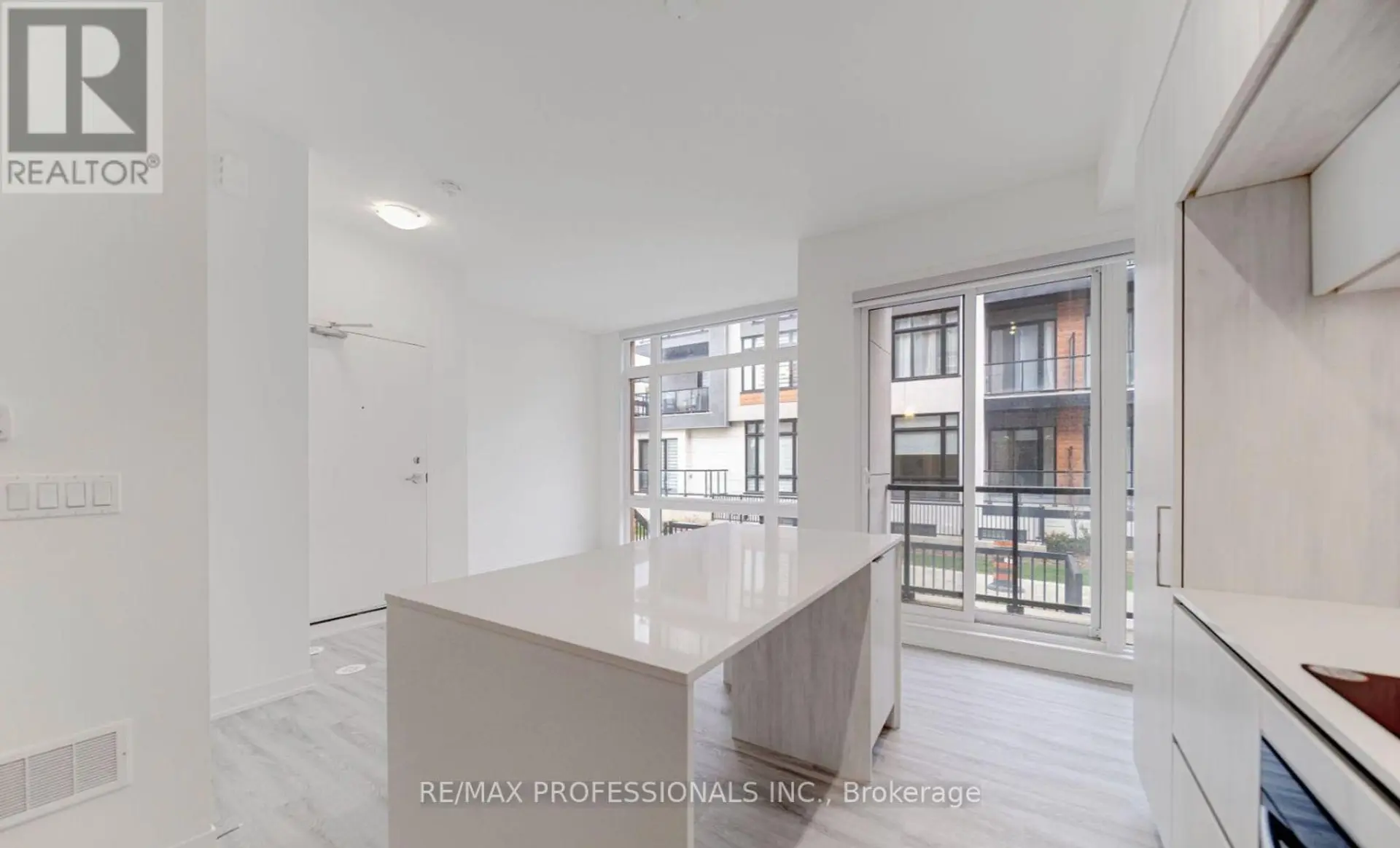 #1508 11 DAVID EYER ROAD - Image 3