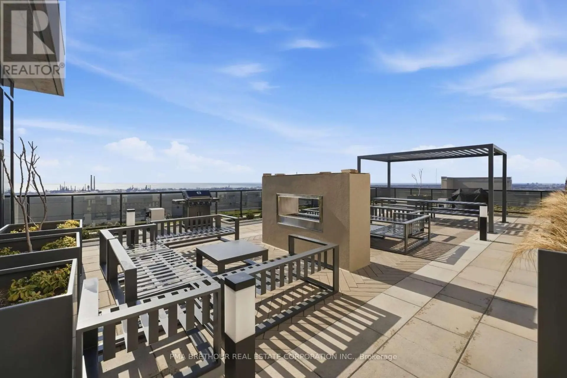 #1812 1035 SOUTHDOWN ROAD - Image 16