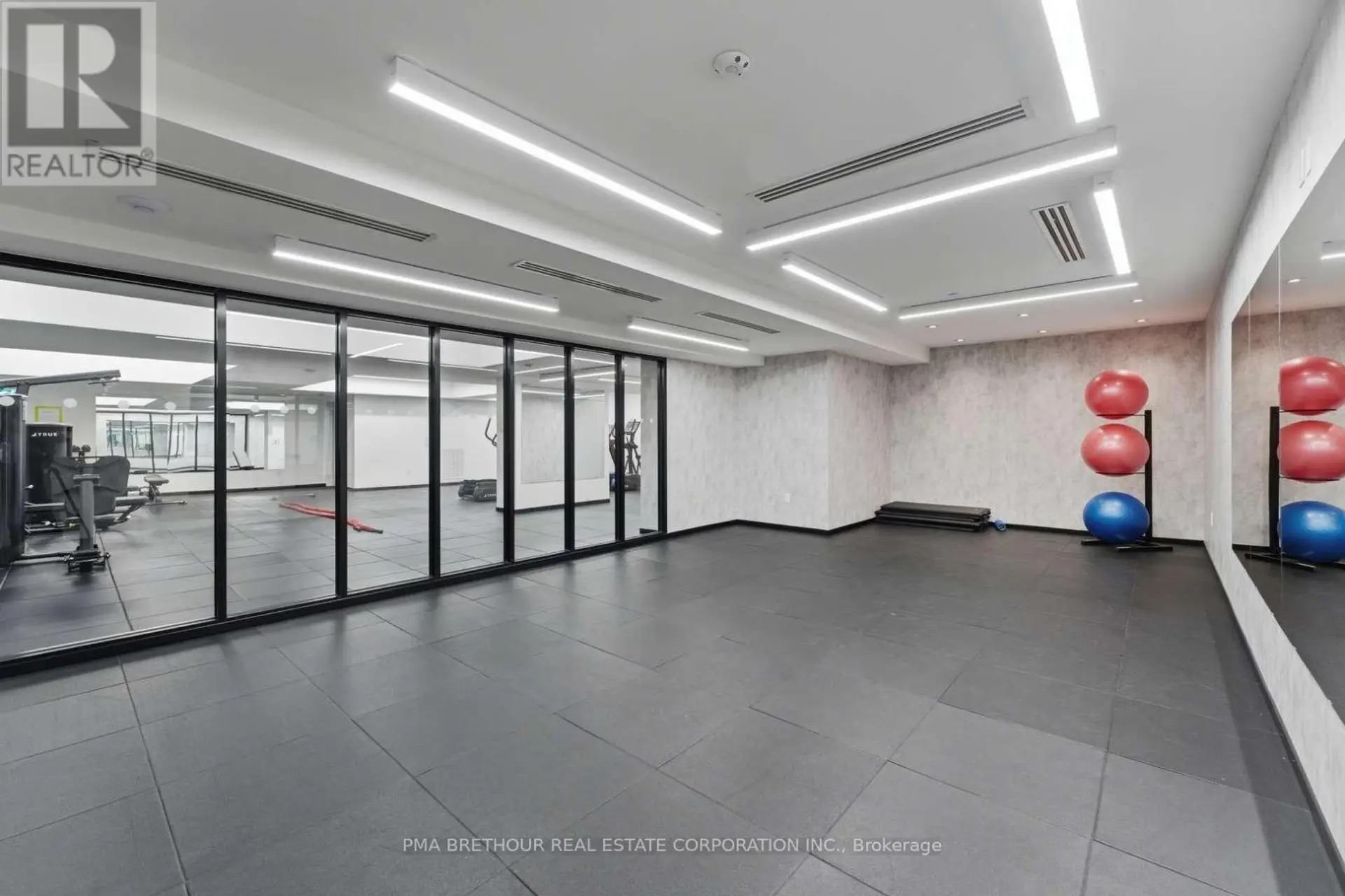 #1812 1035 SOUTHDOWN ROAD - Image 8
