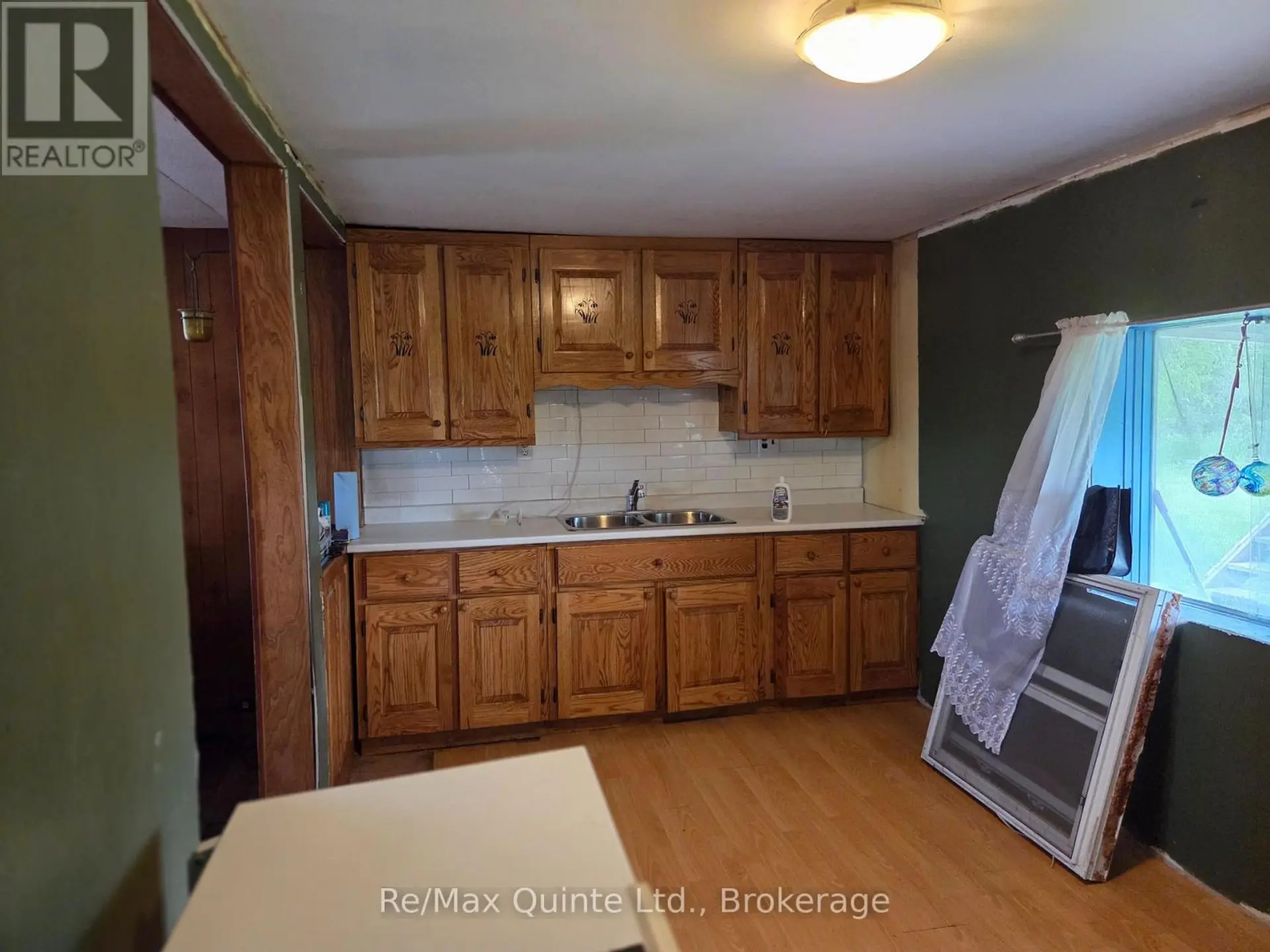 6 THOMAS STREET - Image 8
