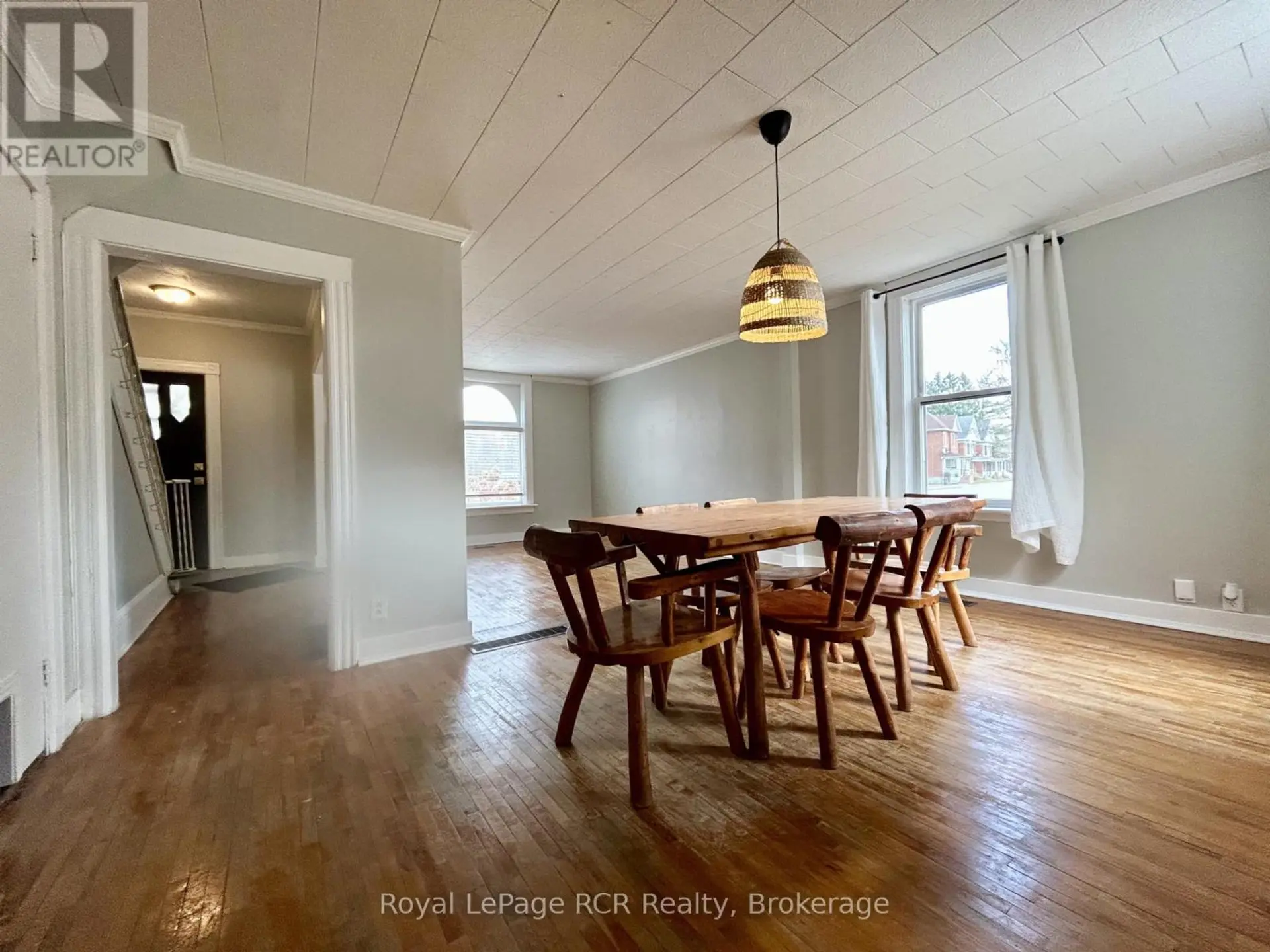 467 14TH STREET W - Image 5