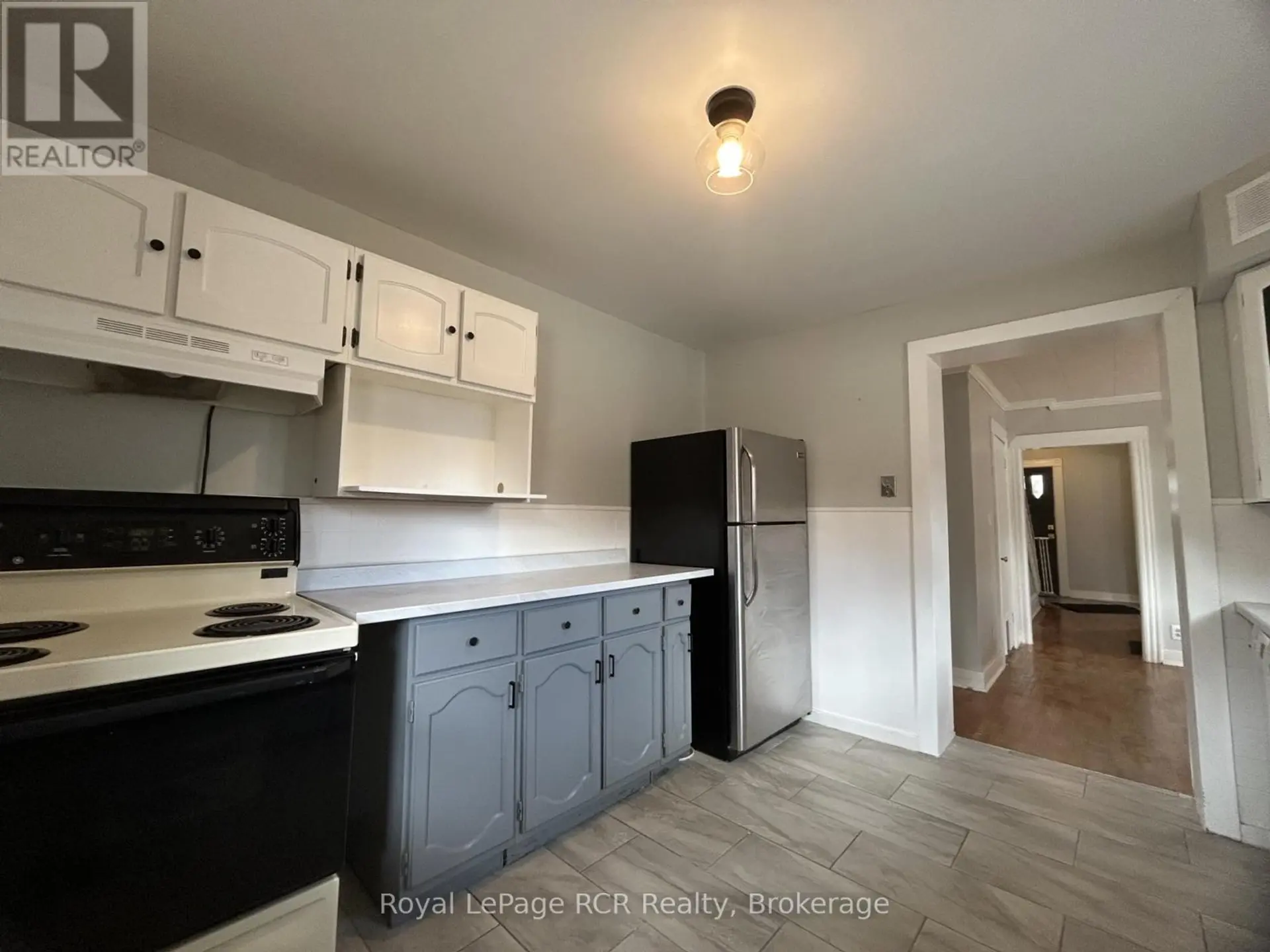 467 14TH STREET W - Image 6