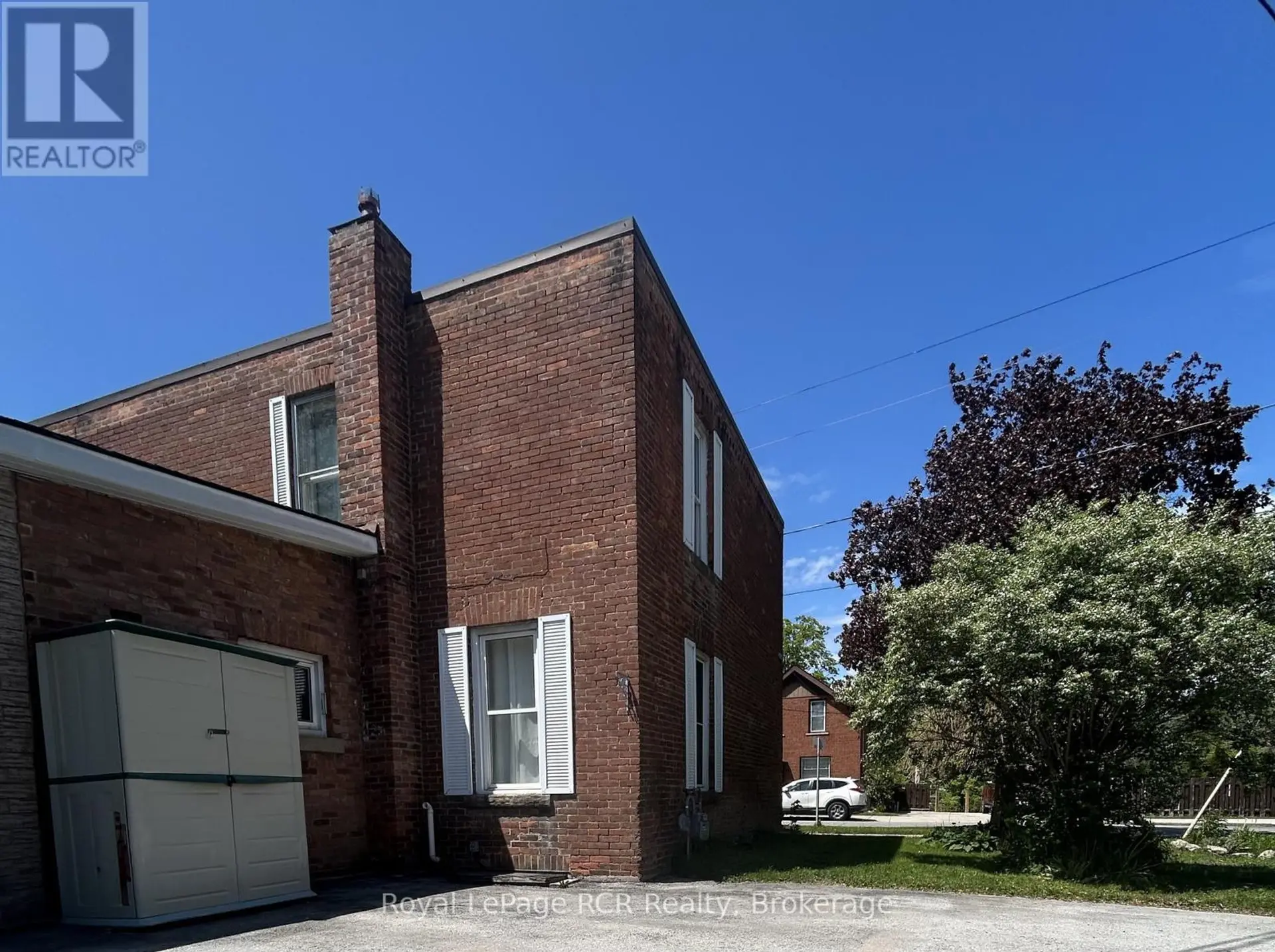 467 14TH STREET W - Image 20