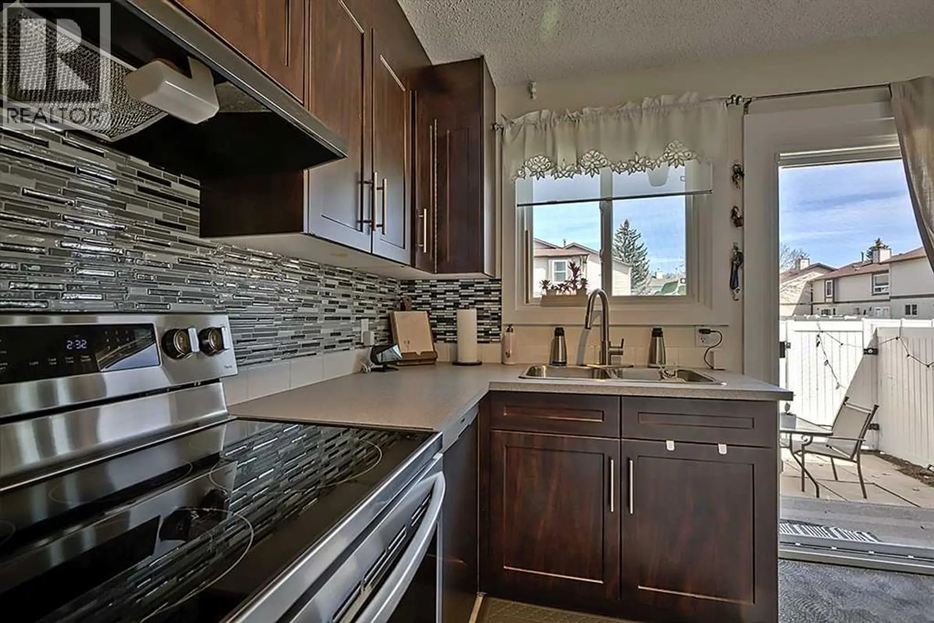 72 Deerpoint Road SE - Image 3