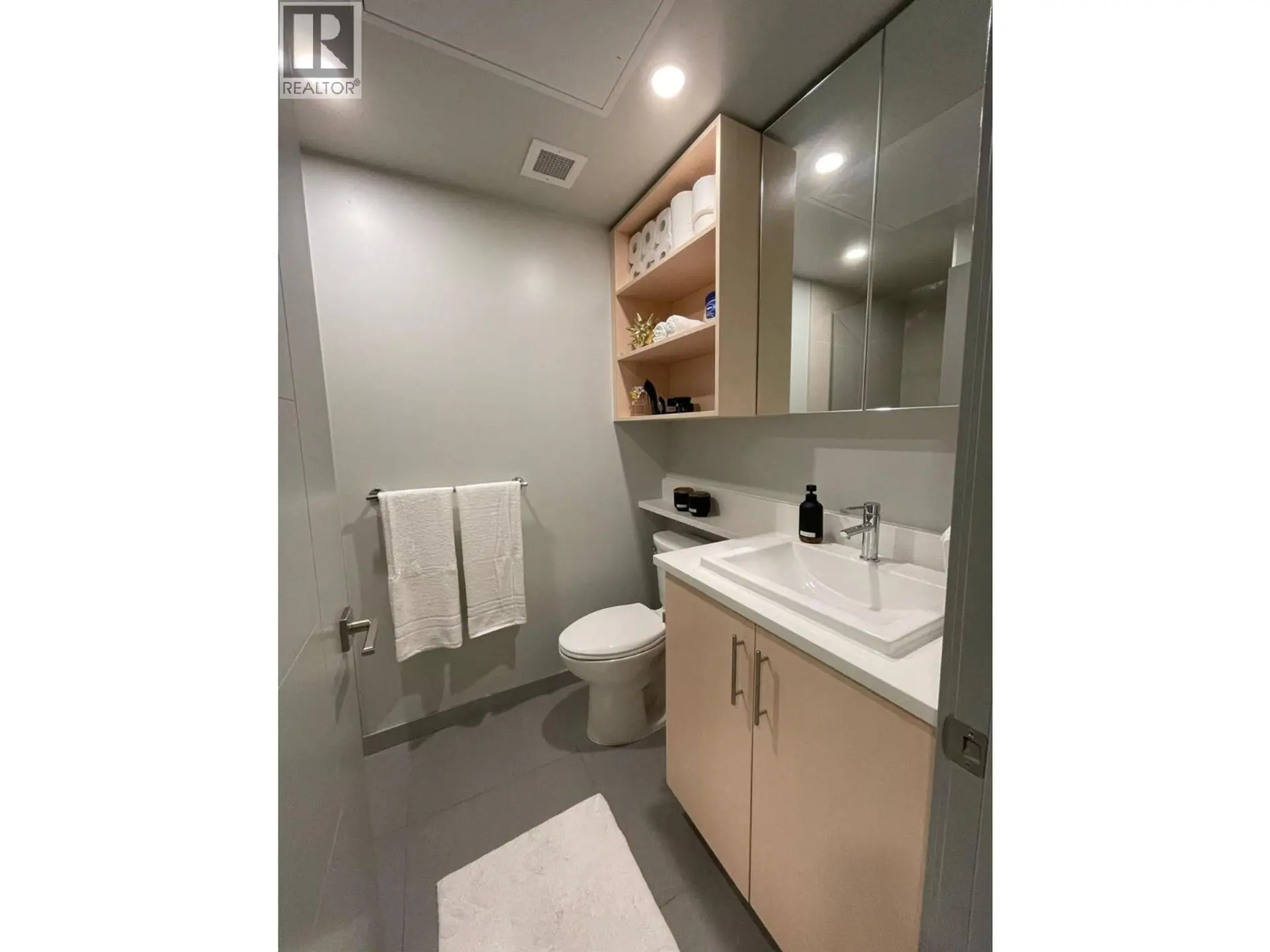 Property at #215 345 DOUGALL Road N, Kelowna, BC