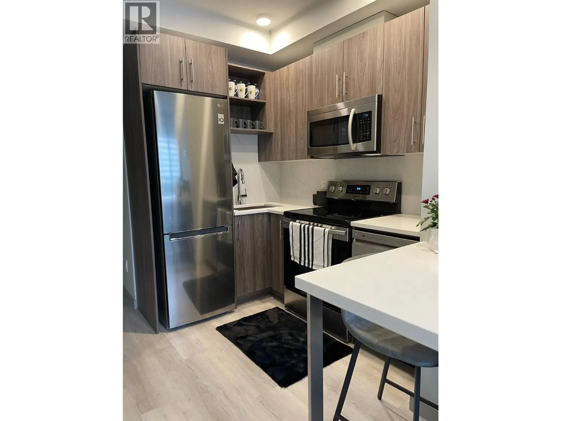 #215 345 DOUGALL Road N - Image 5