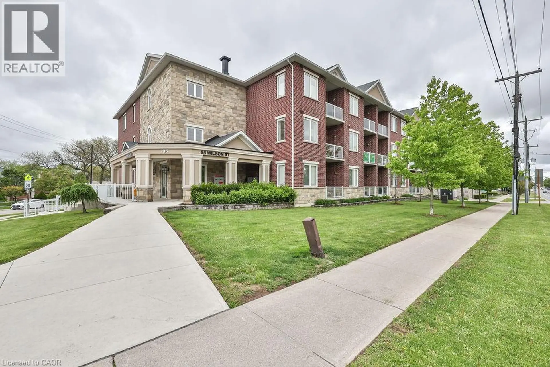 #310 95 WILSON Street W - Image 1
