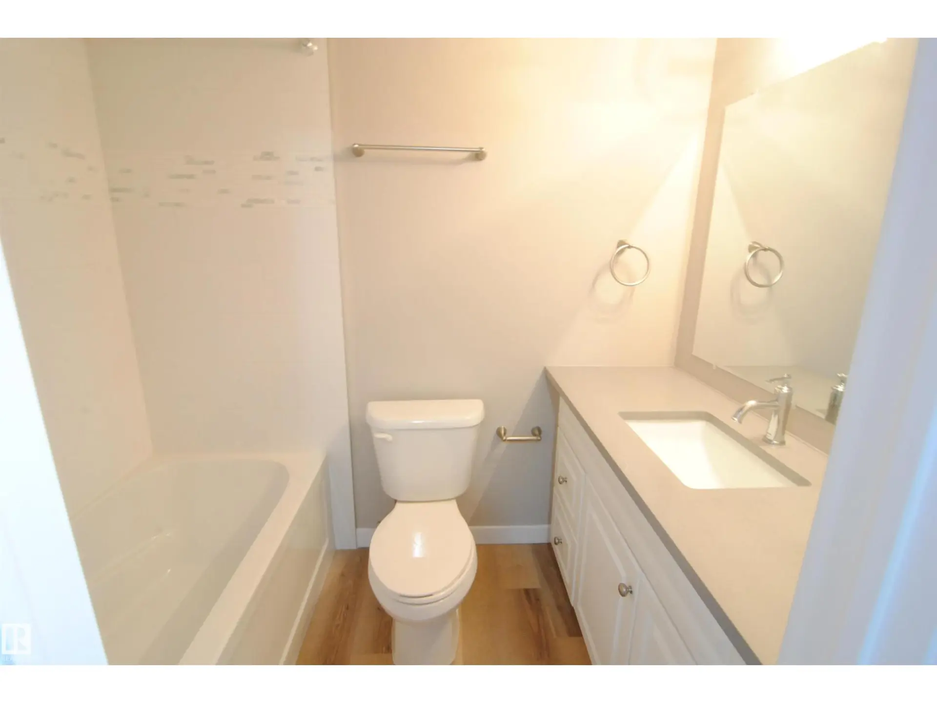 15112 80 ST NW - Image 13