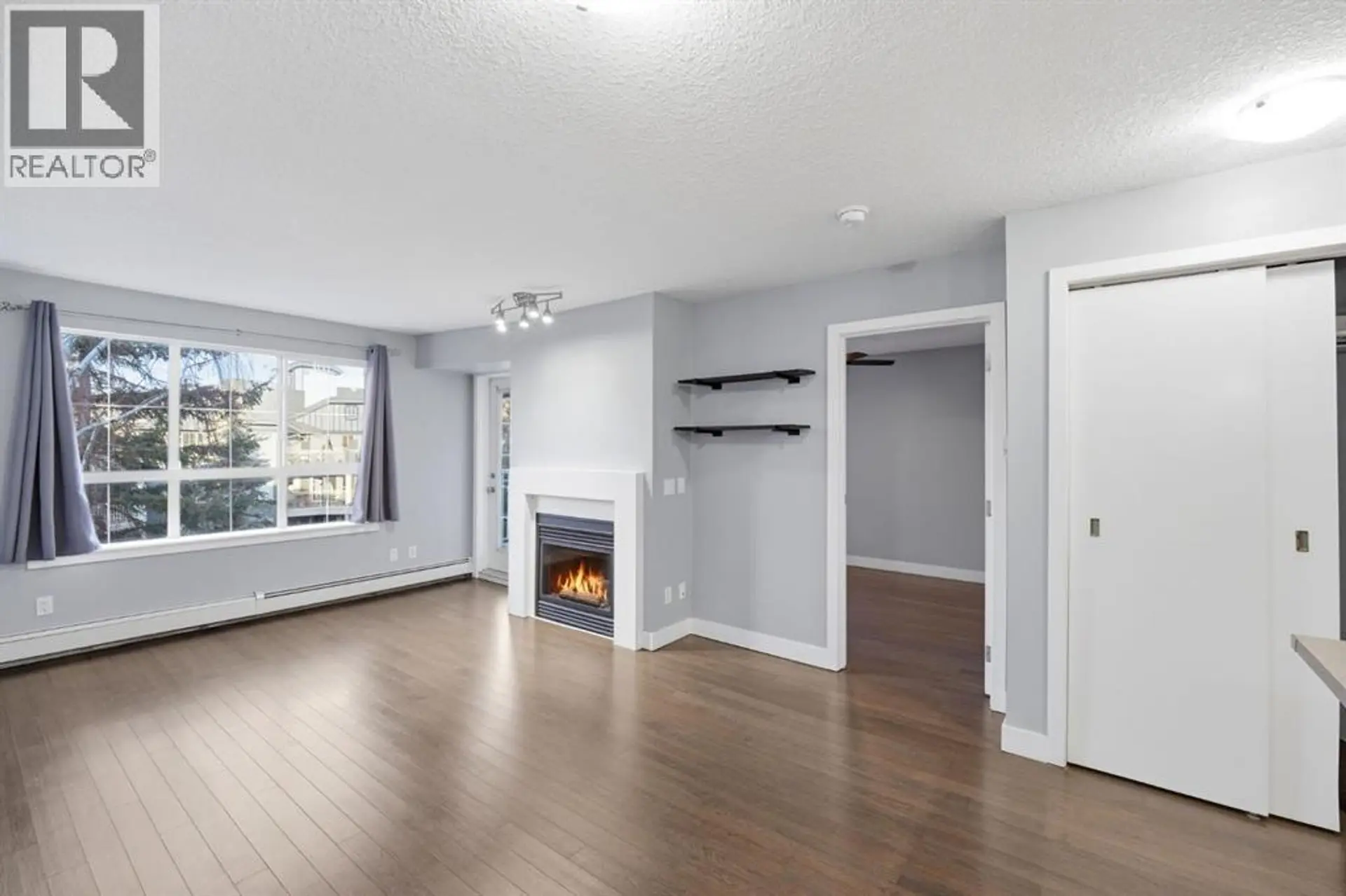 #426 35 Richard Court SW - Image 5