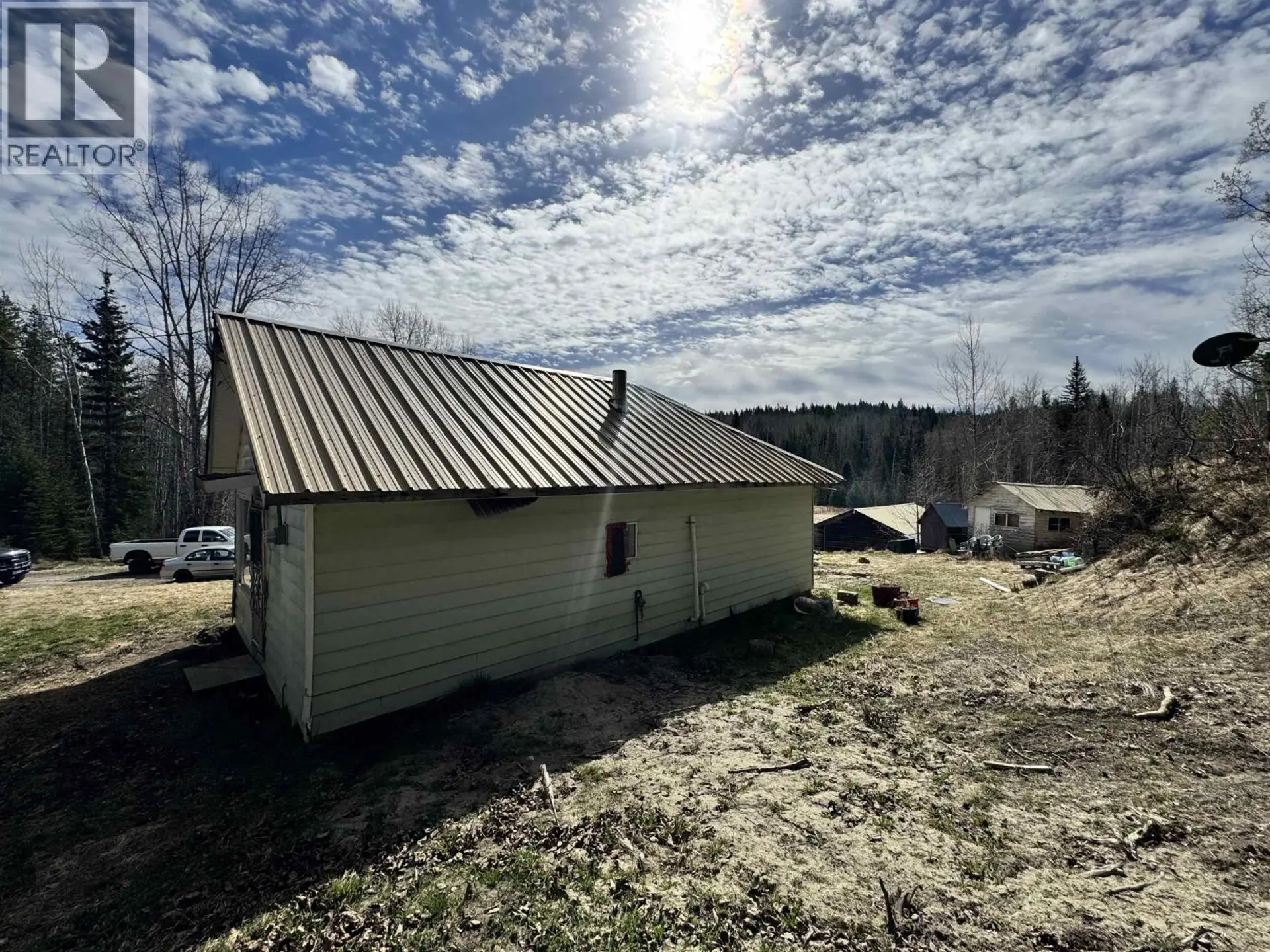 5676 LOWDEN ROAD - Image 3