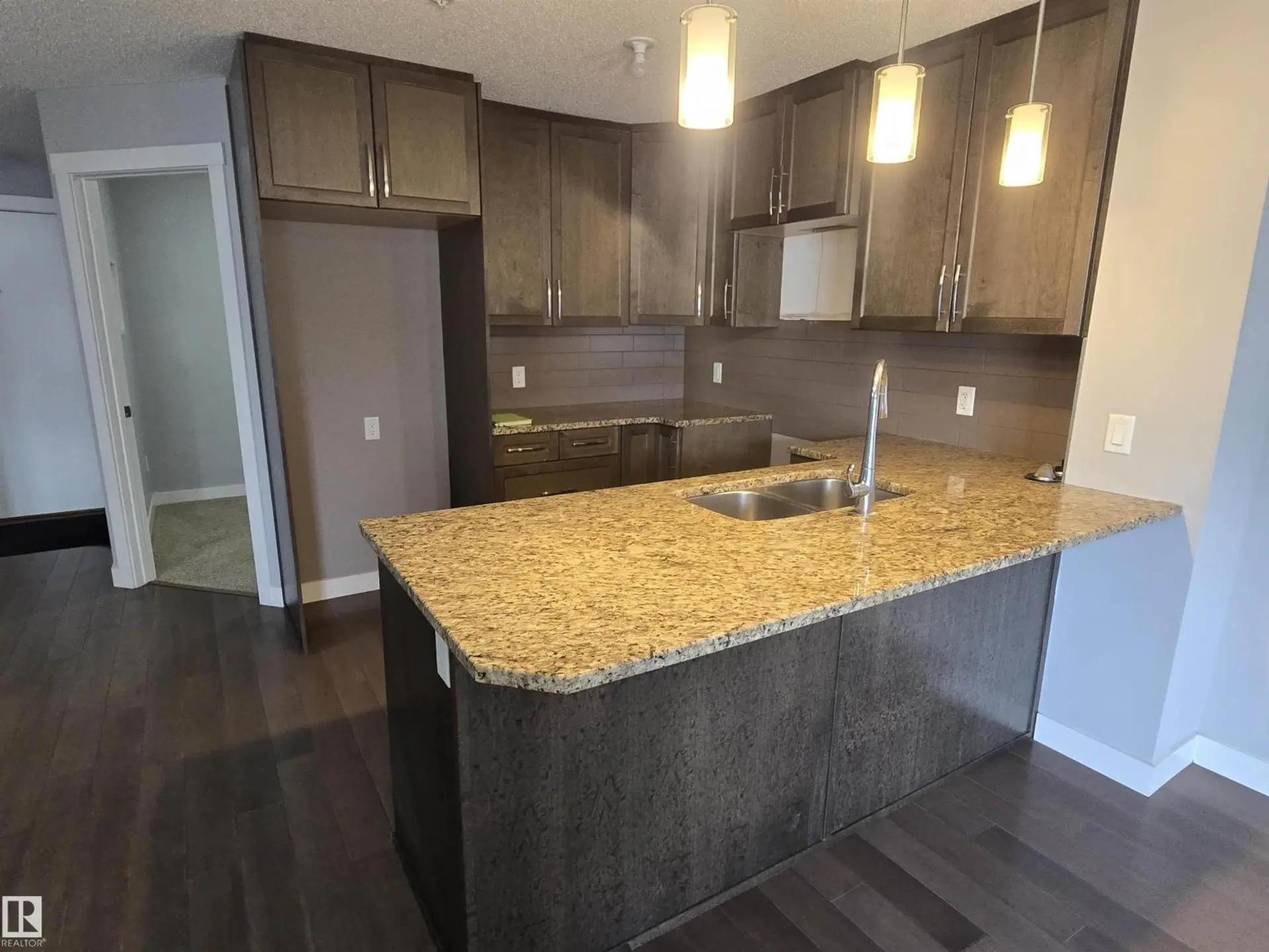 #314 2207 44 AV NW - Image 3
