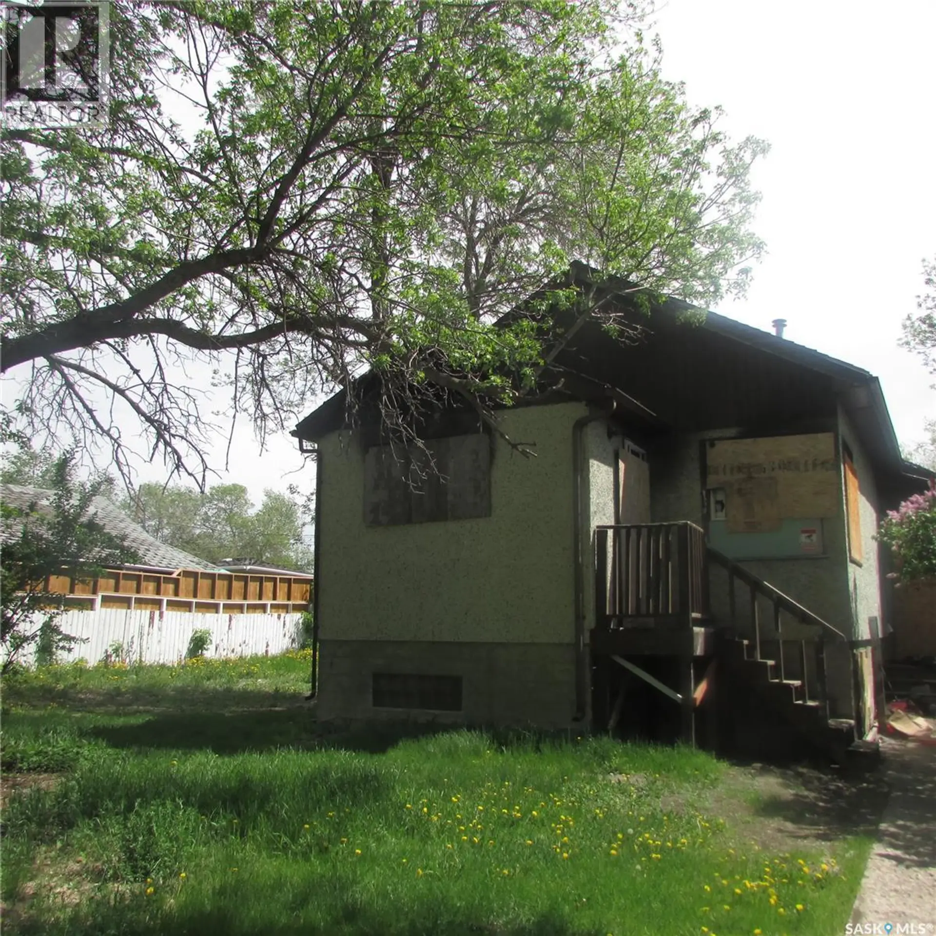 1051 Wascana STREET - Image 2