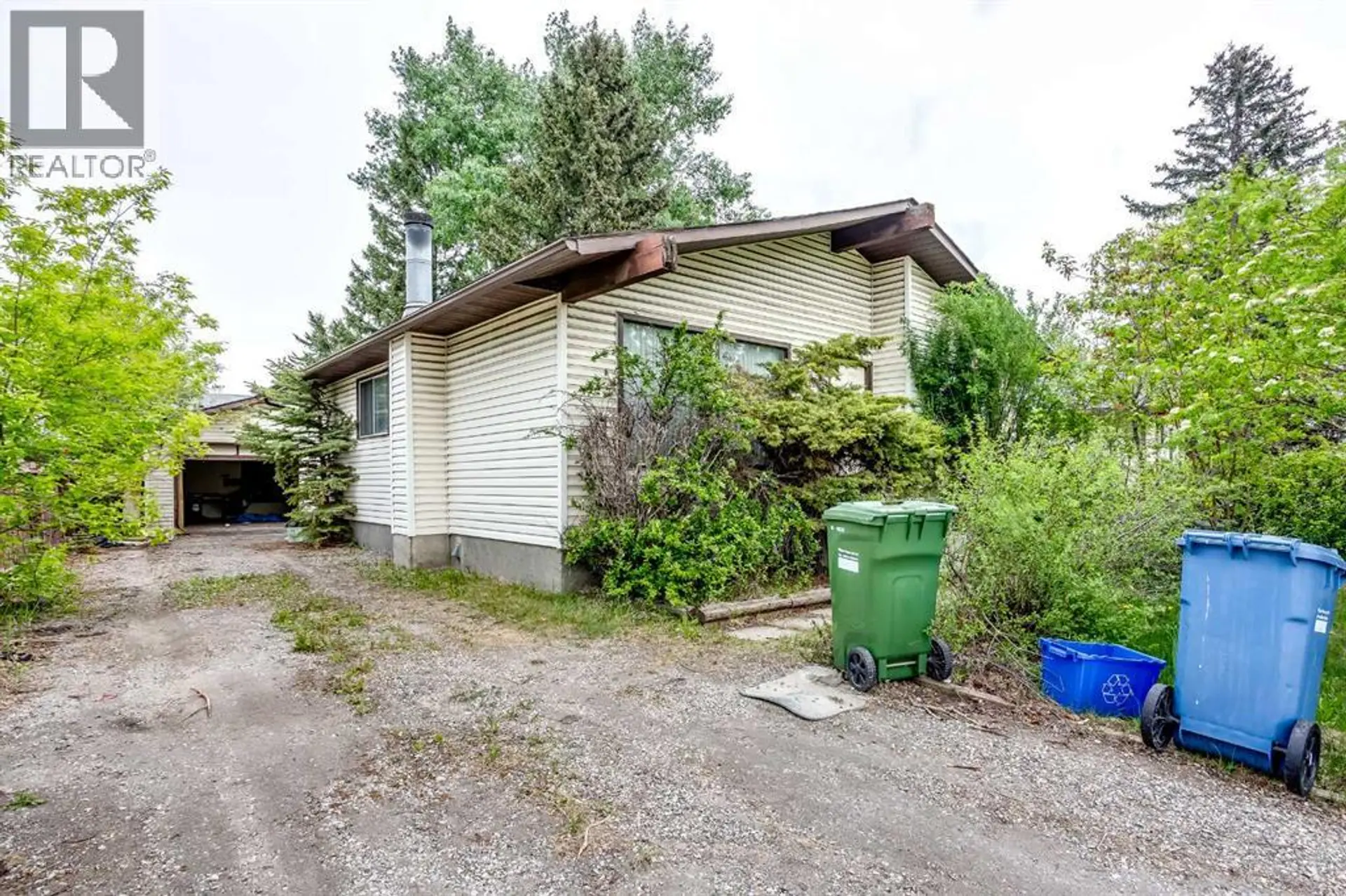 608 Aboyne Crescent NE - Image 1