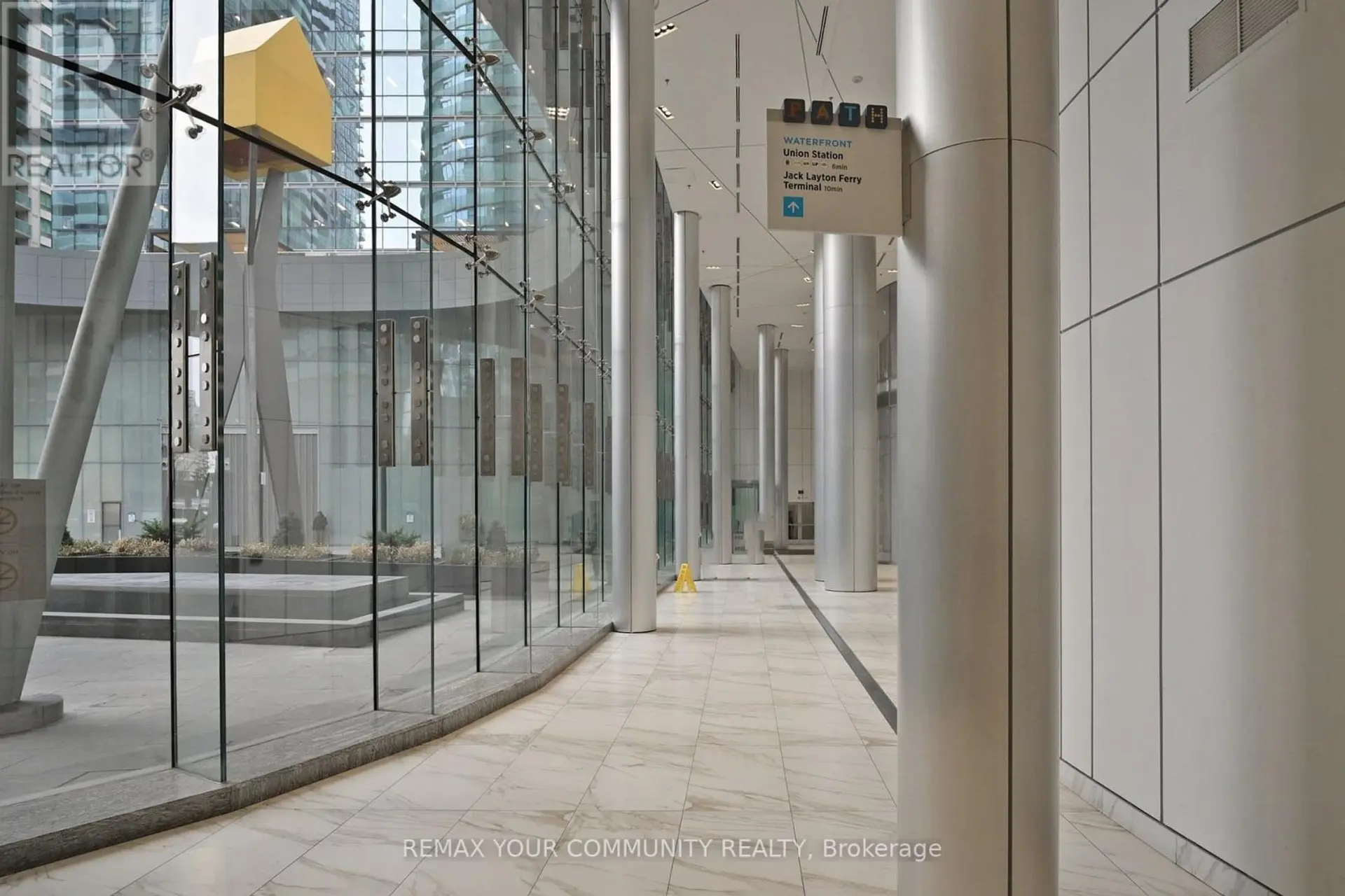 #3901 12 YORK STREET - Image 16