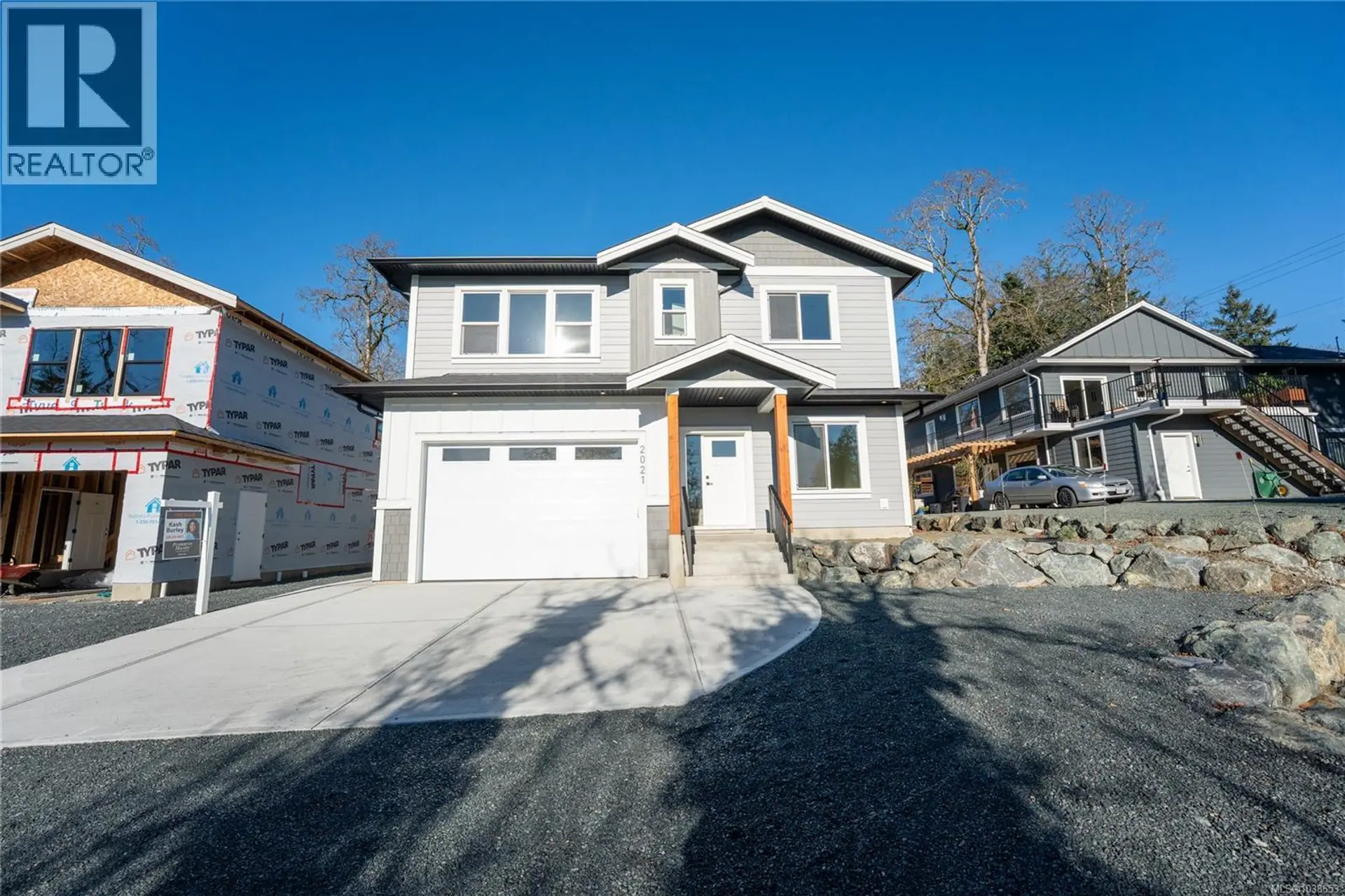 Property at 2021 Oakhill Pl, Duncan, BC