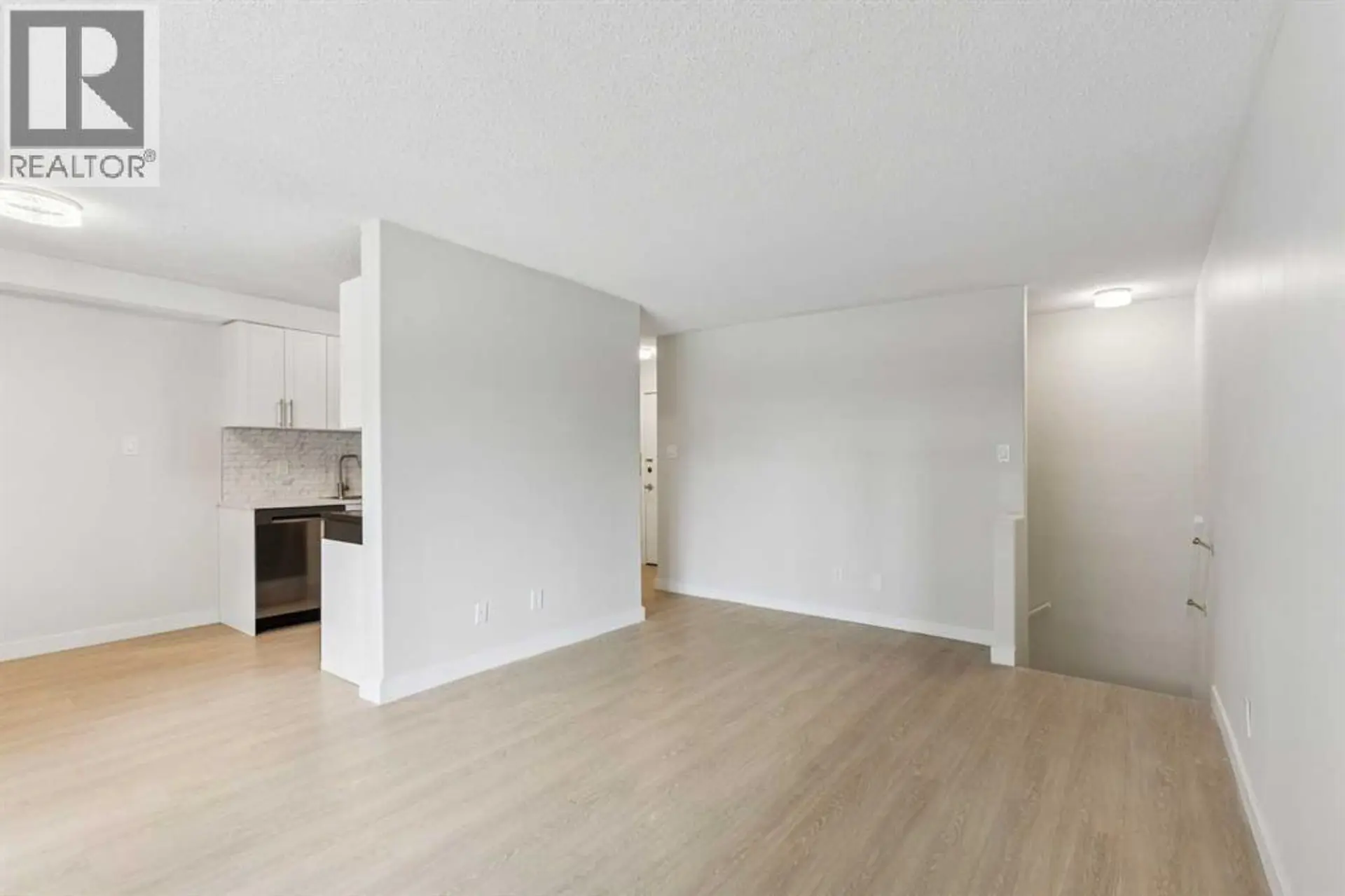 #17 3519 49 Street NW - Image 10