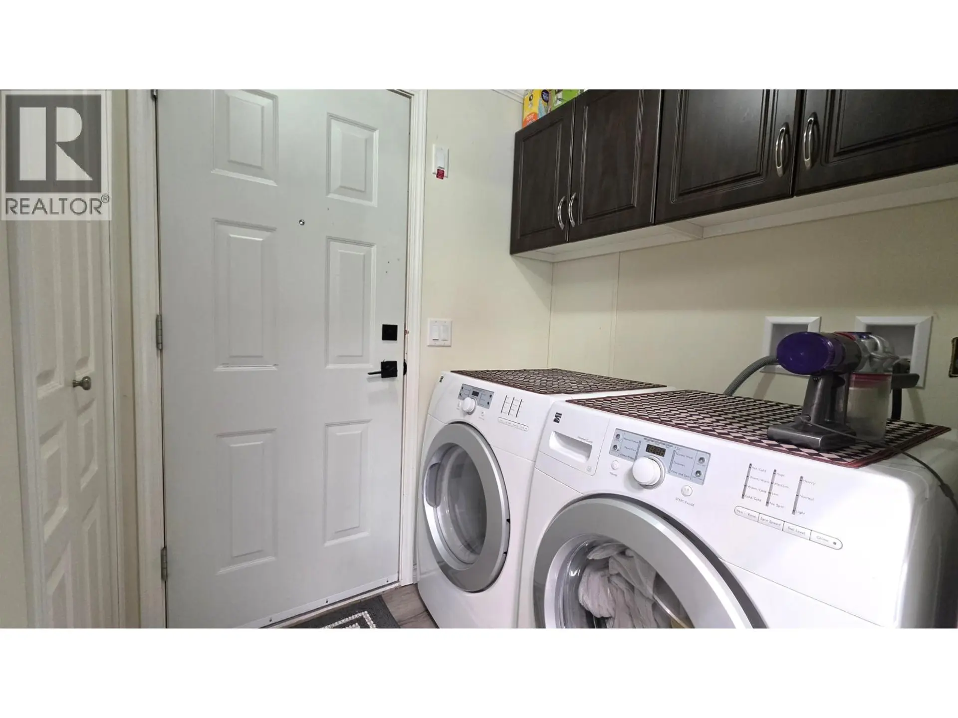 326 N BLACKBURN ROAD - Image 11